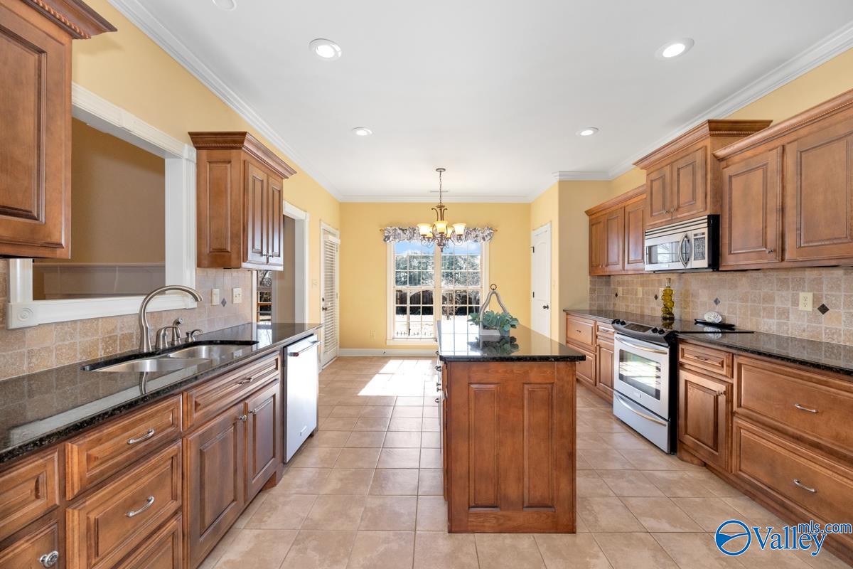 25870 Cobblestone Lane