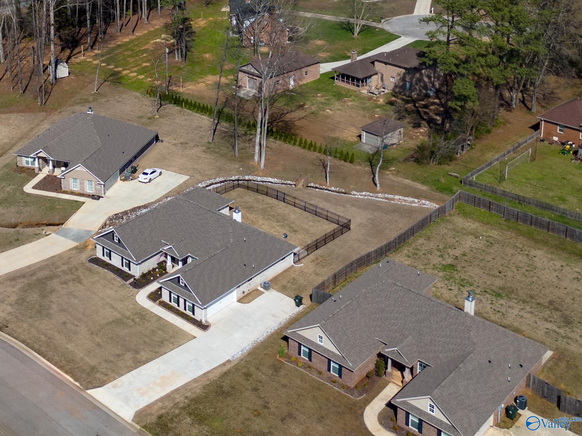 168 Summit Lakes Drive NE