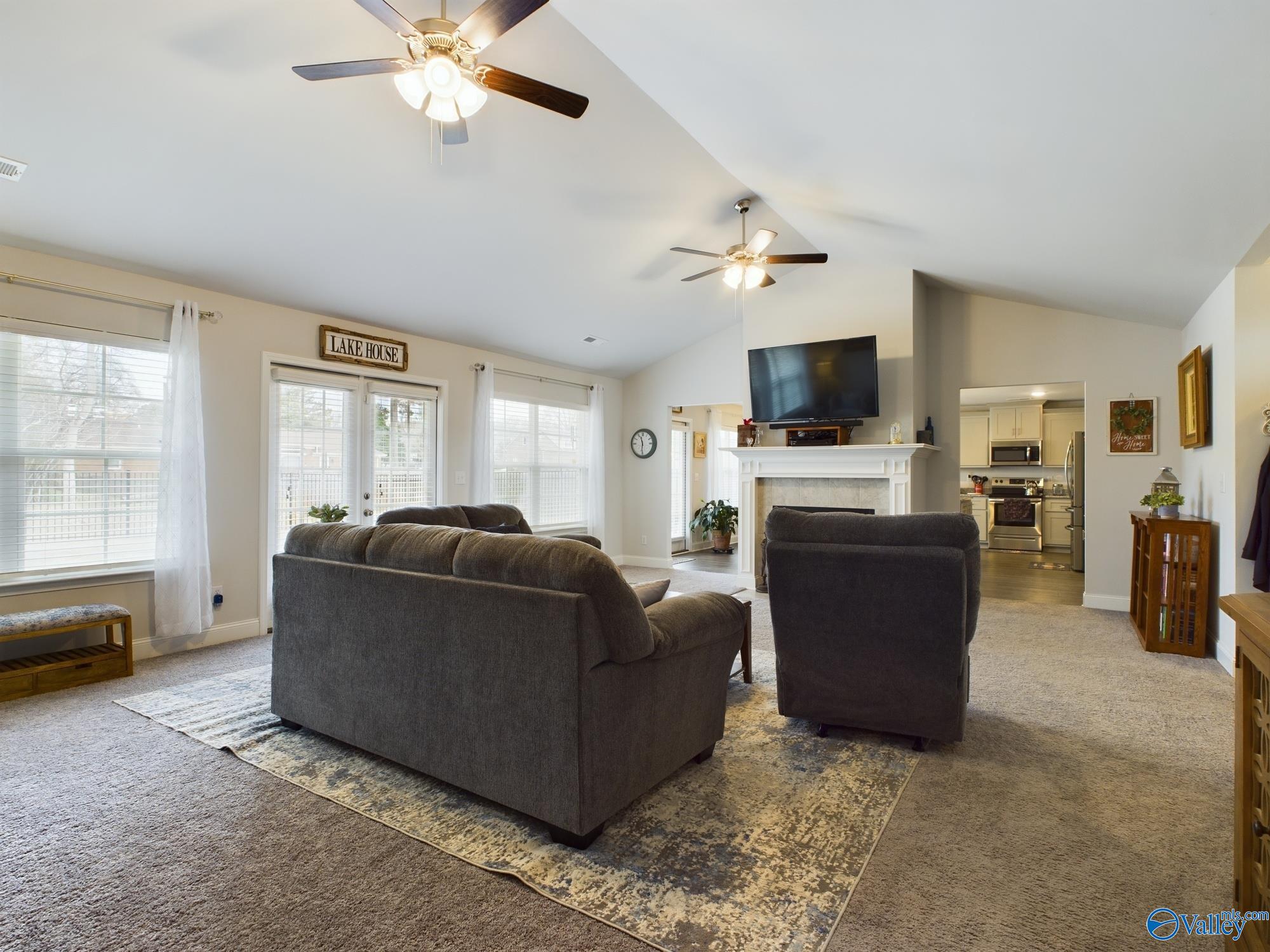 168 Summit Lakes Drive NE