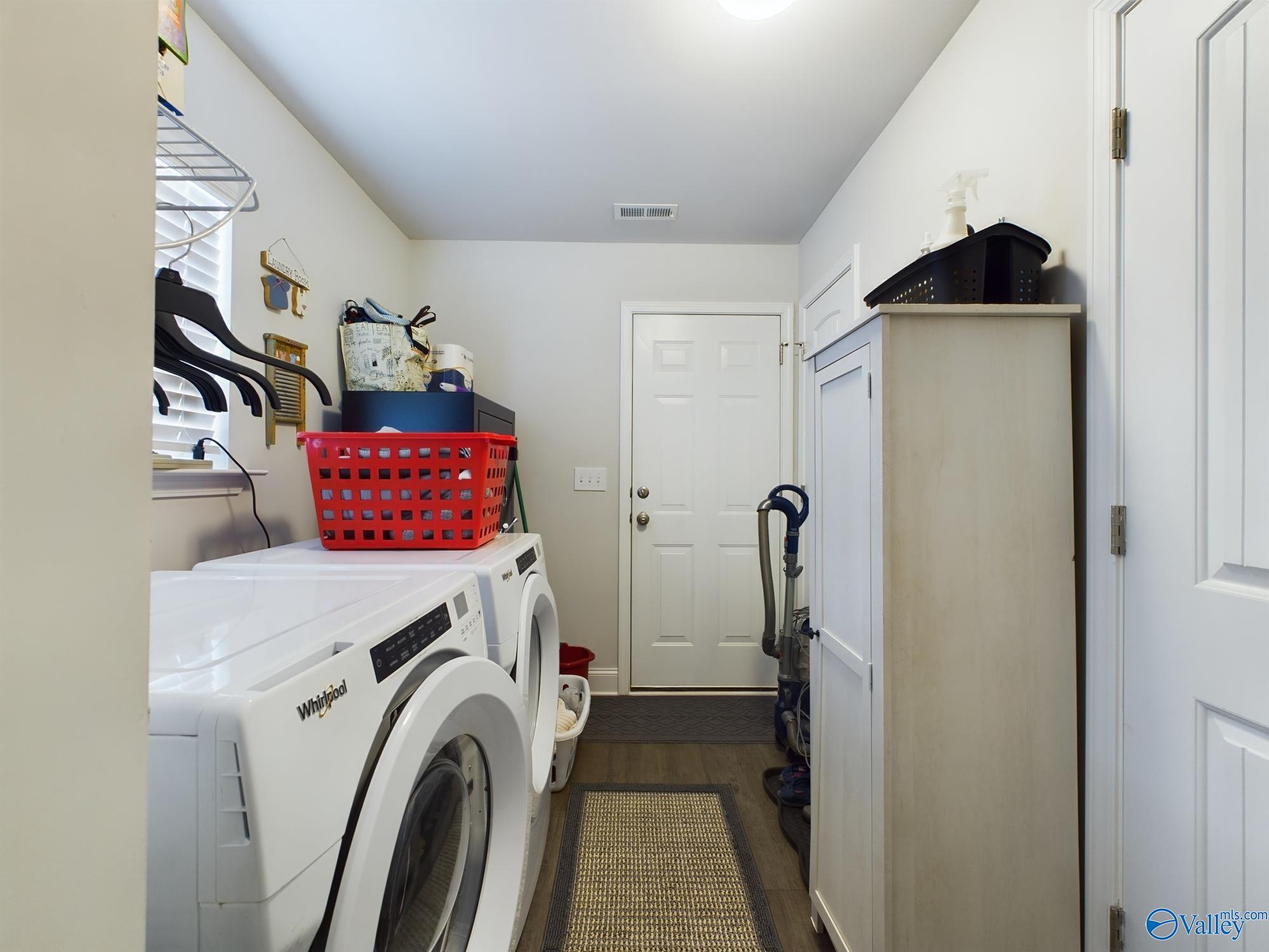 168 Summit Lakes Drive NE