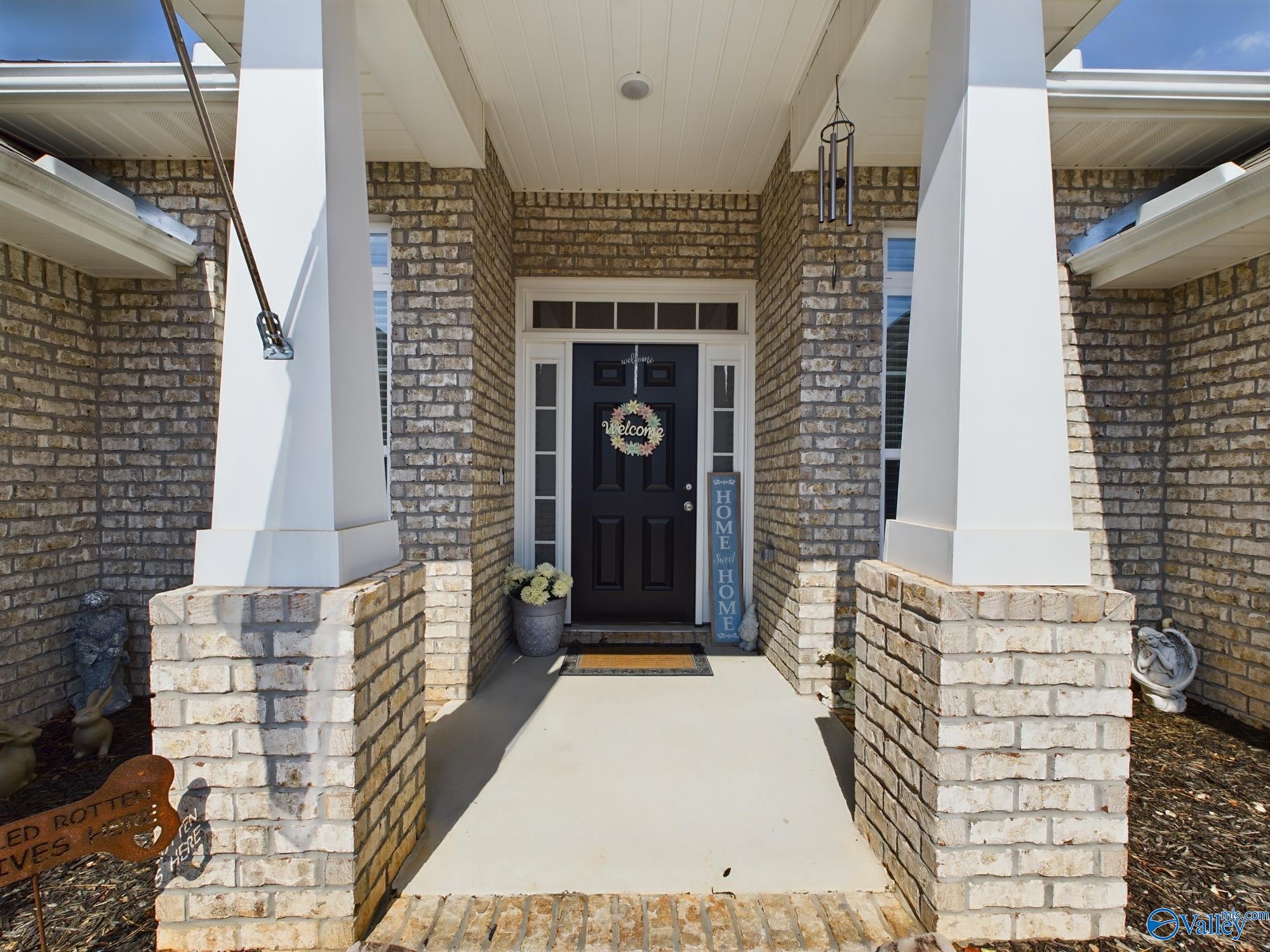 168 Summit Lakes Drive NE