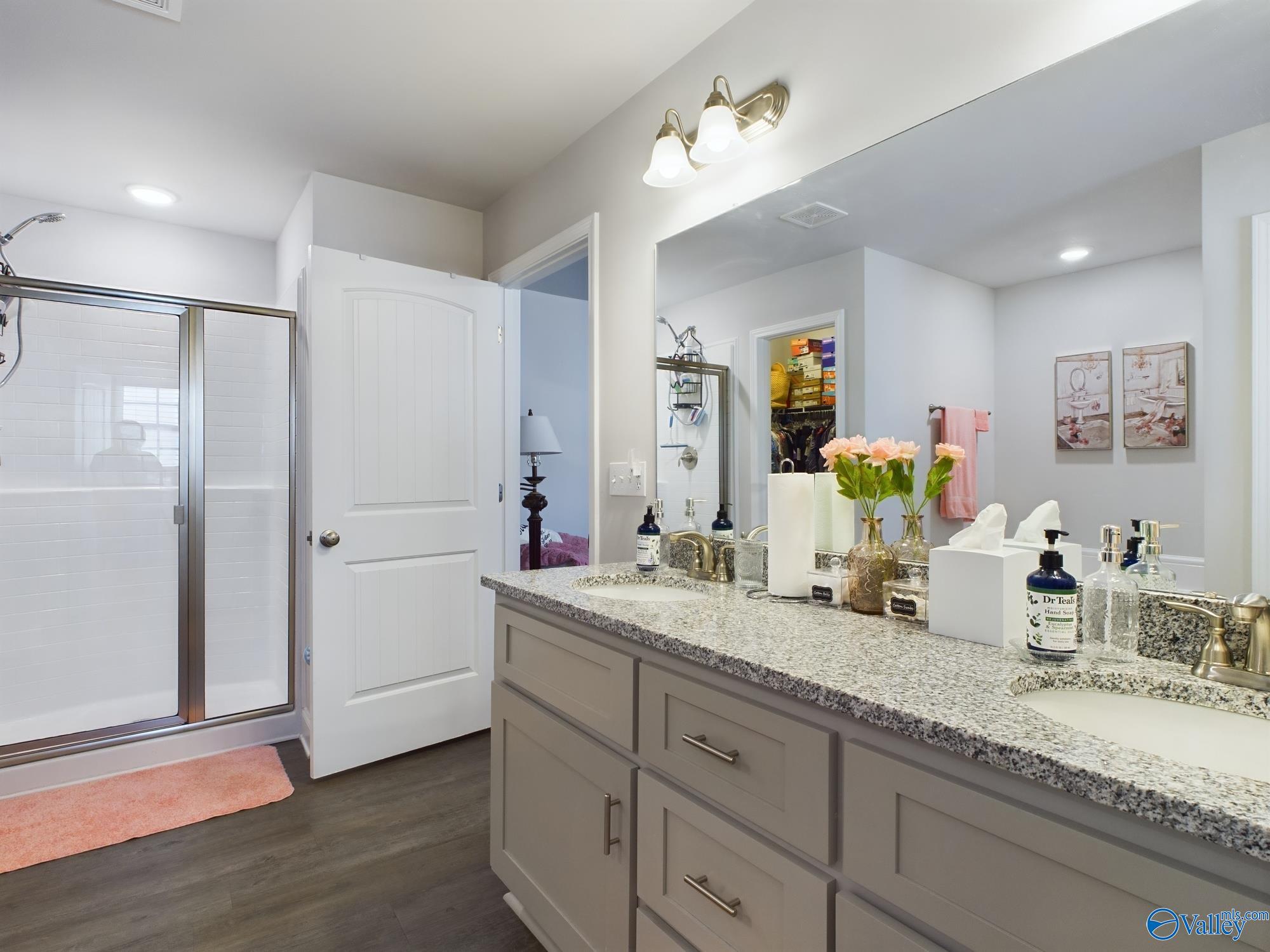 168 Summit Lakes Drive NE