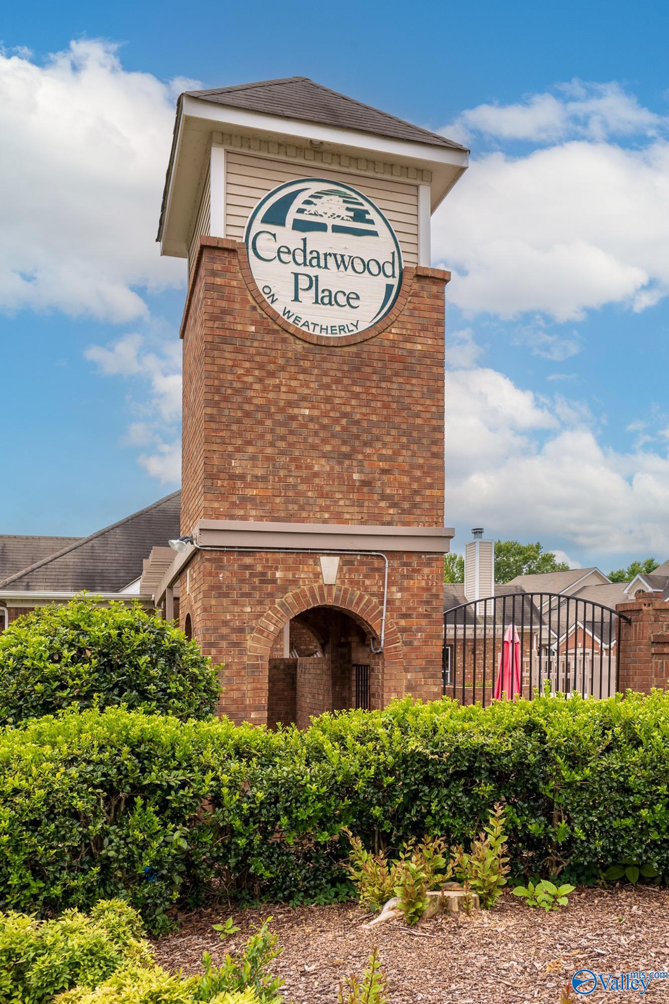 10028 Meredith Lane SE