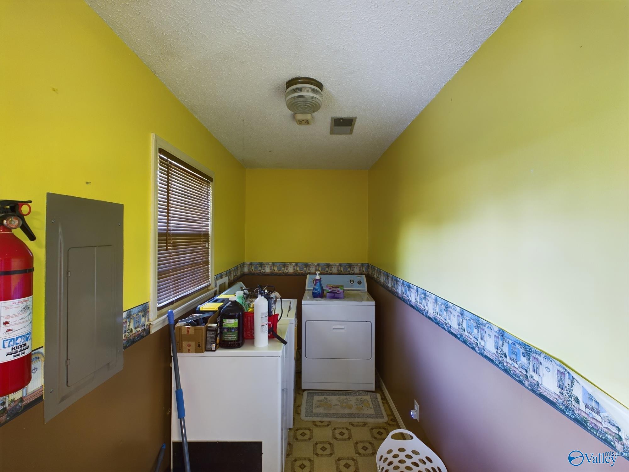 16320 Crimson Street