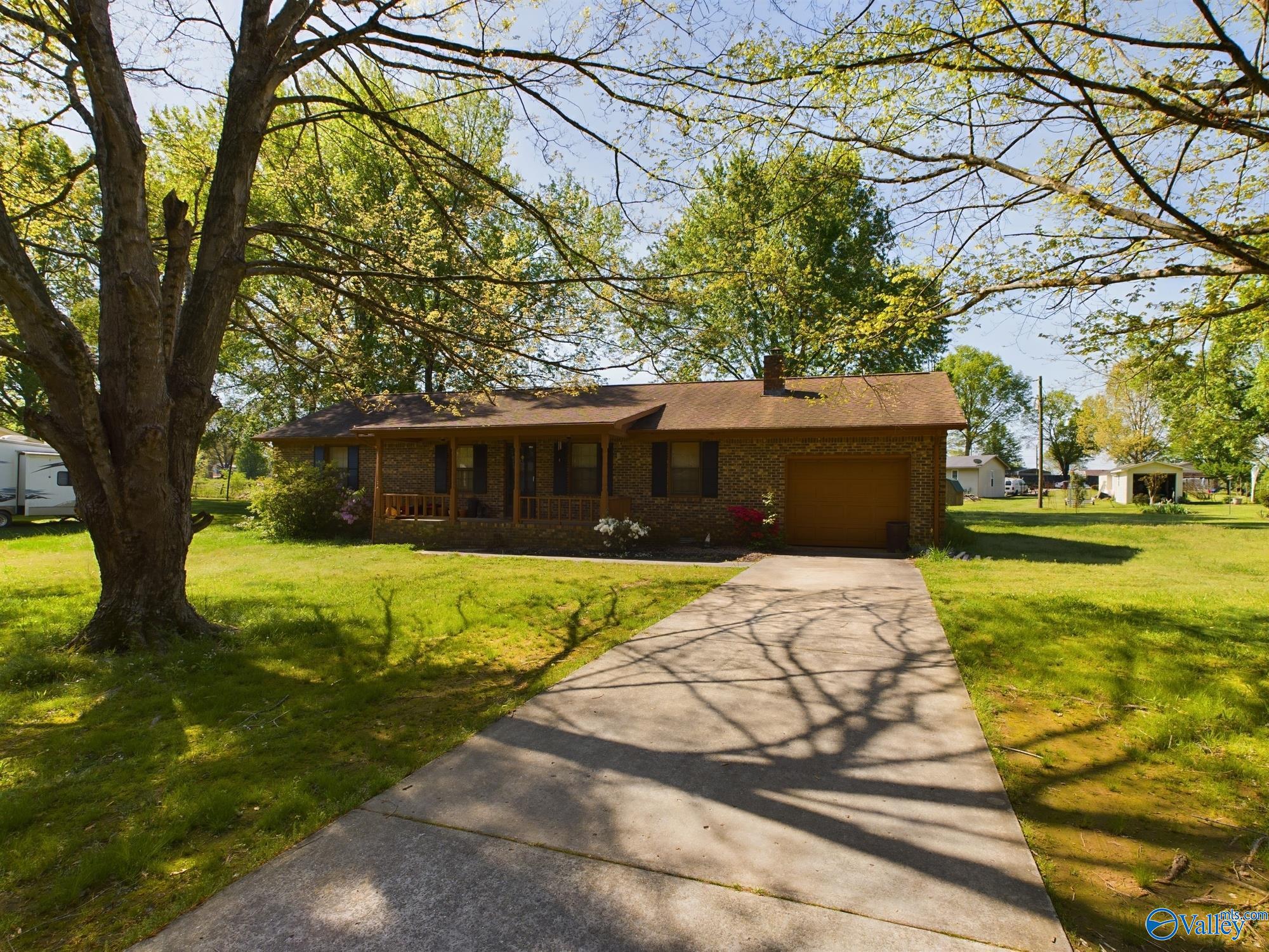 16320 Crimson Street