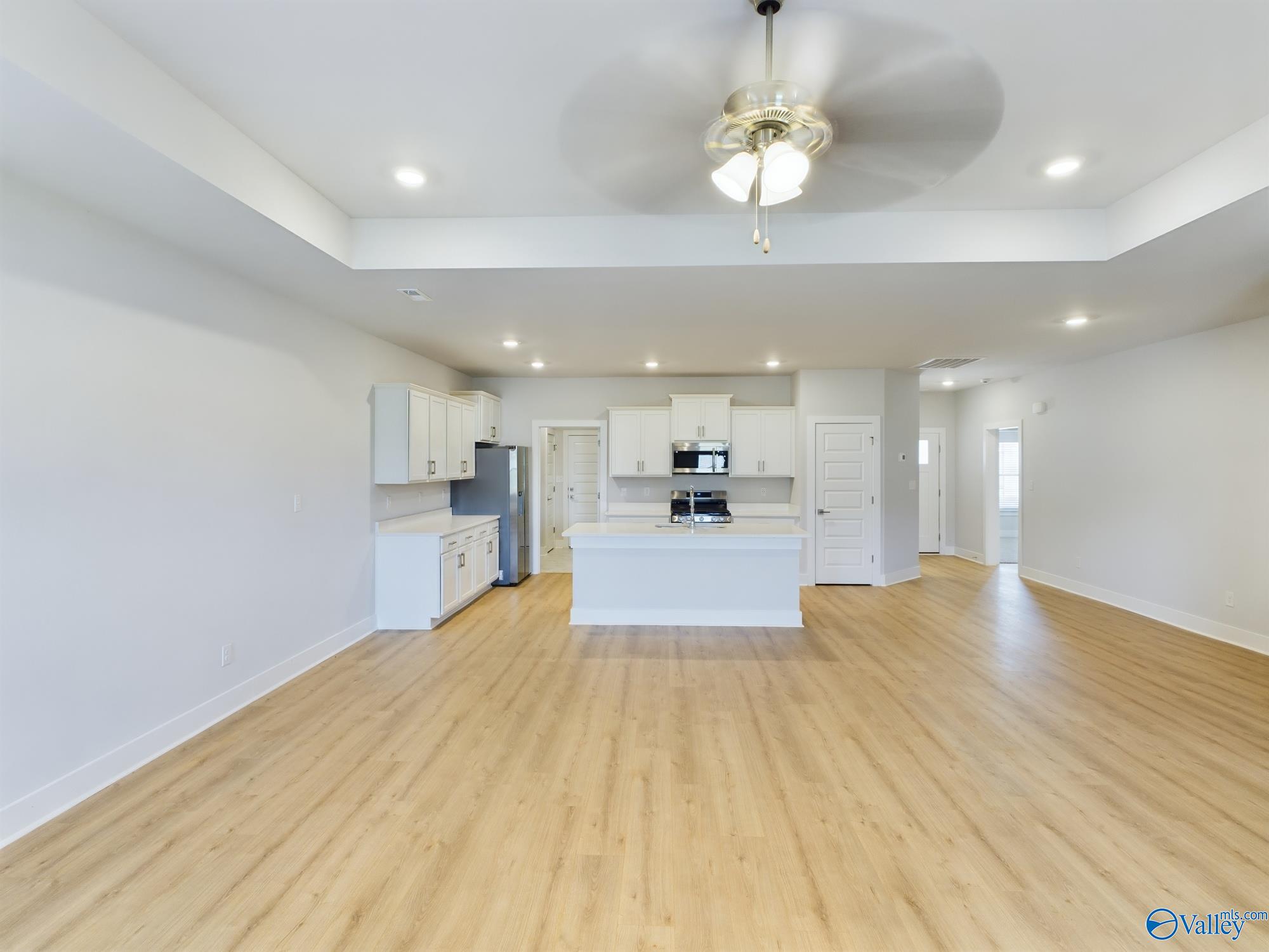 12543 Whitcomb Circle