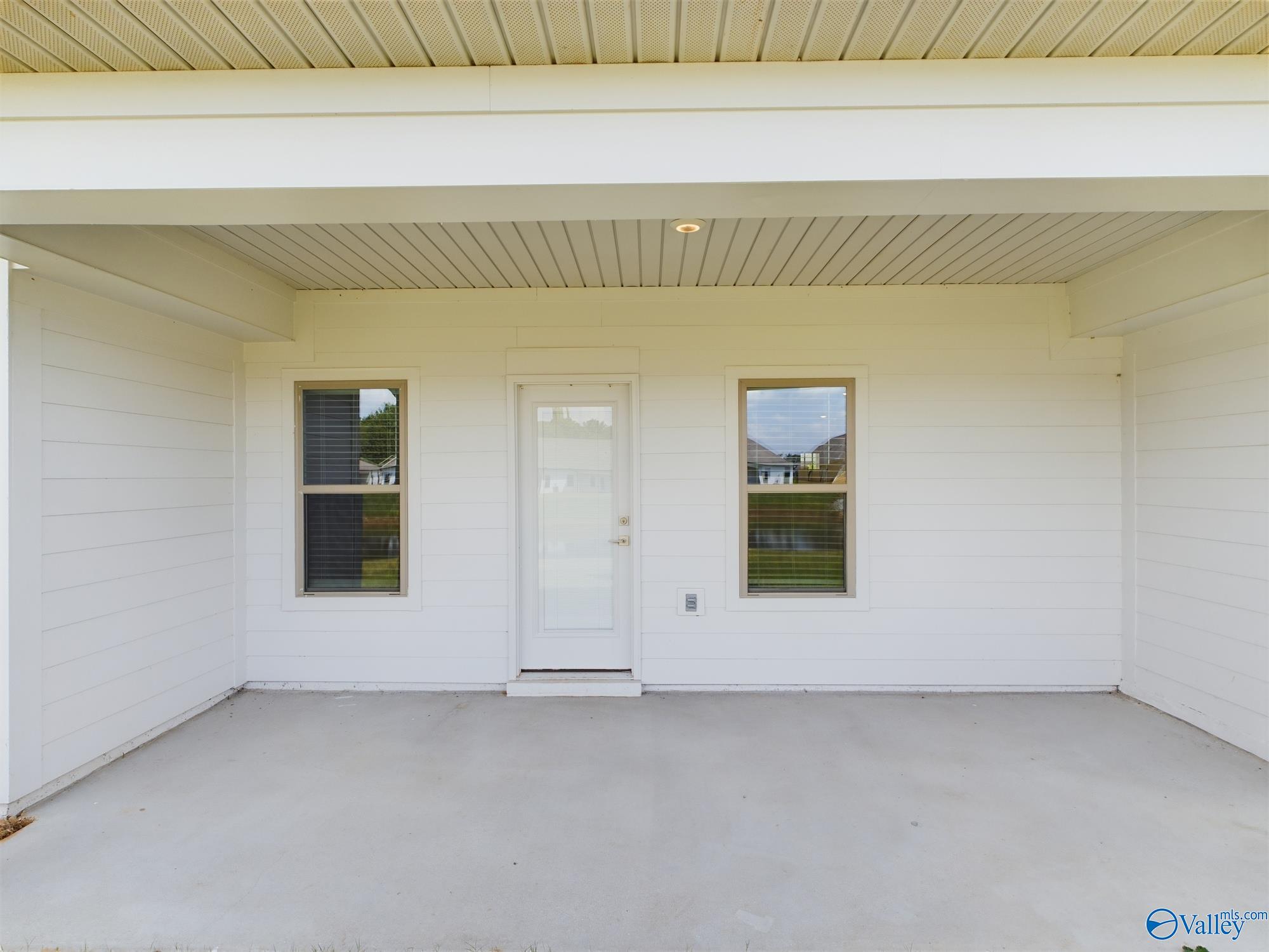 12543 Whitcomb Circle