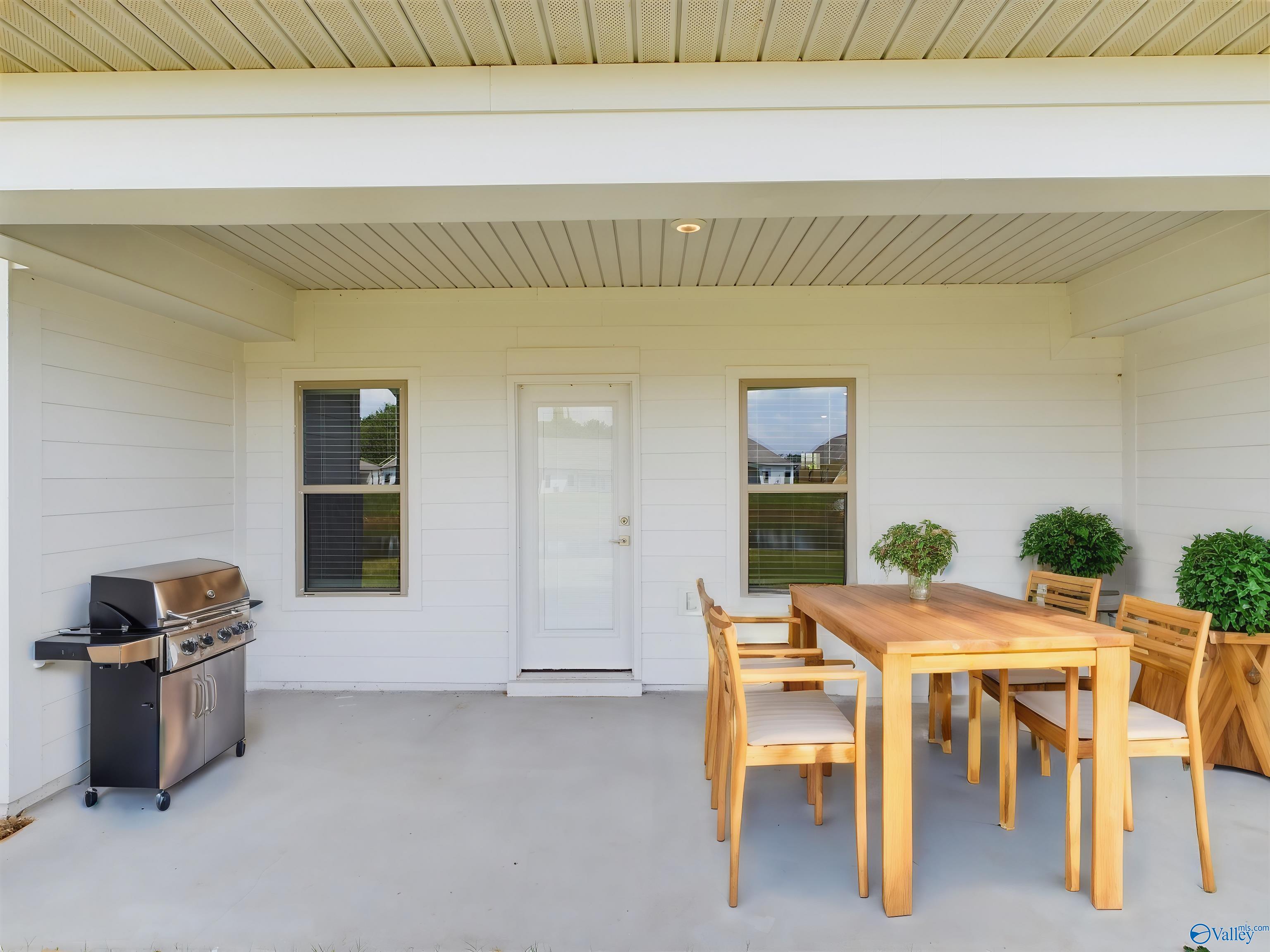 12543 Whitcomb Circle