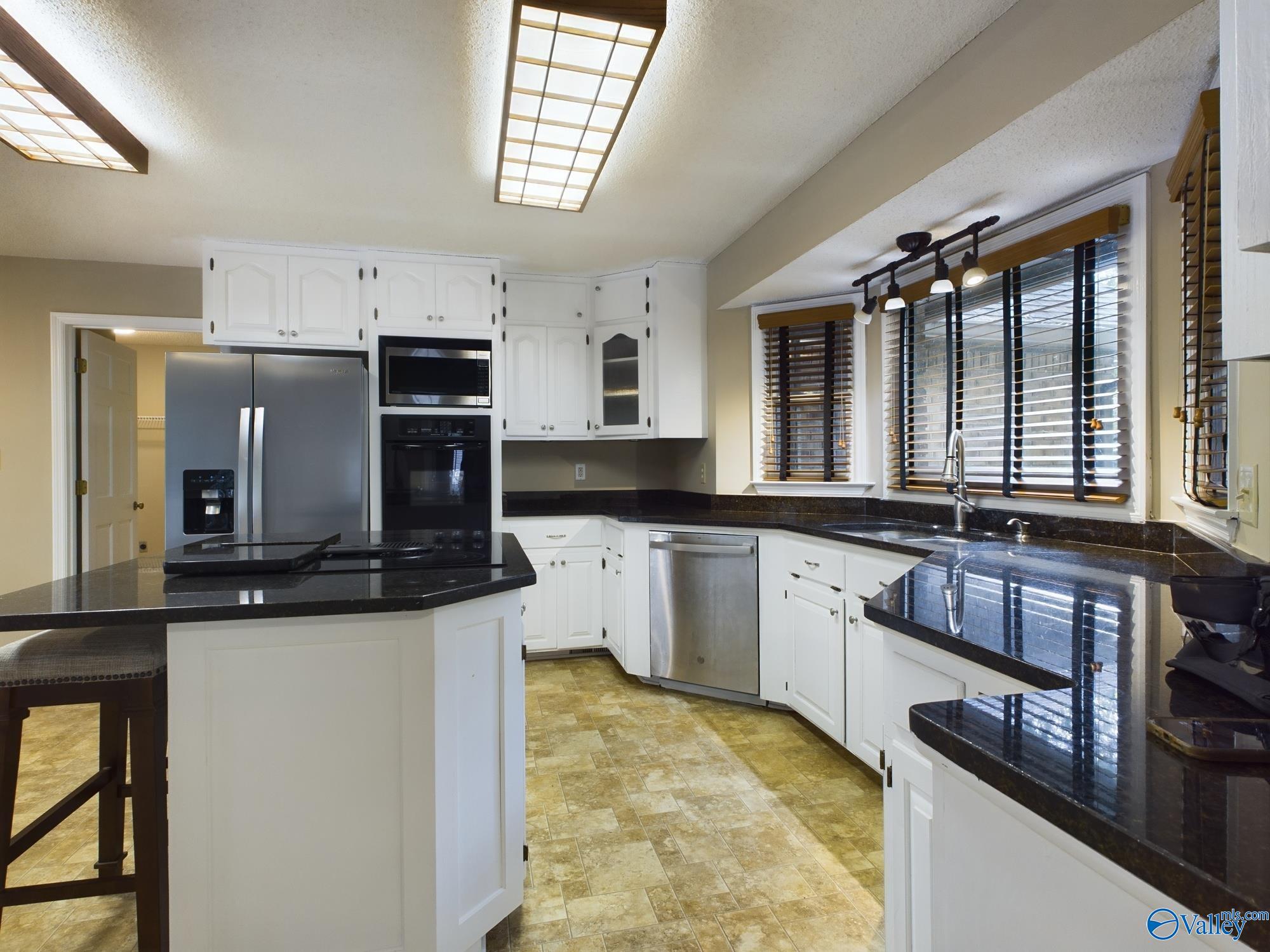 1016 Seina Vista Drive