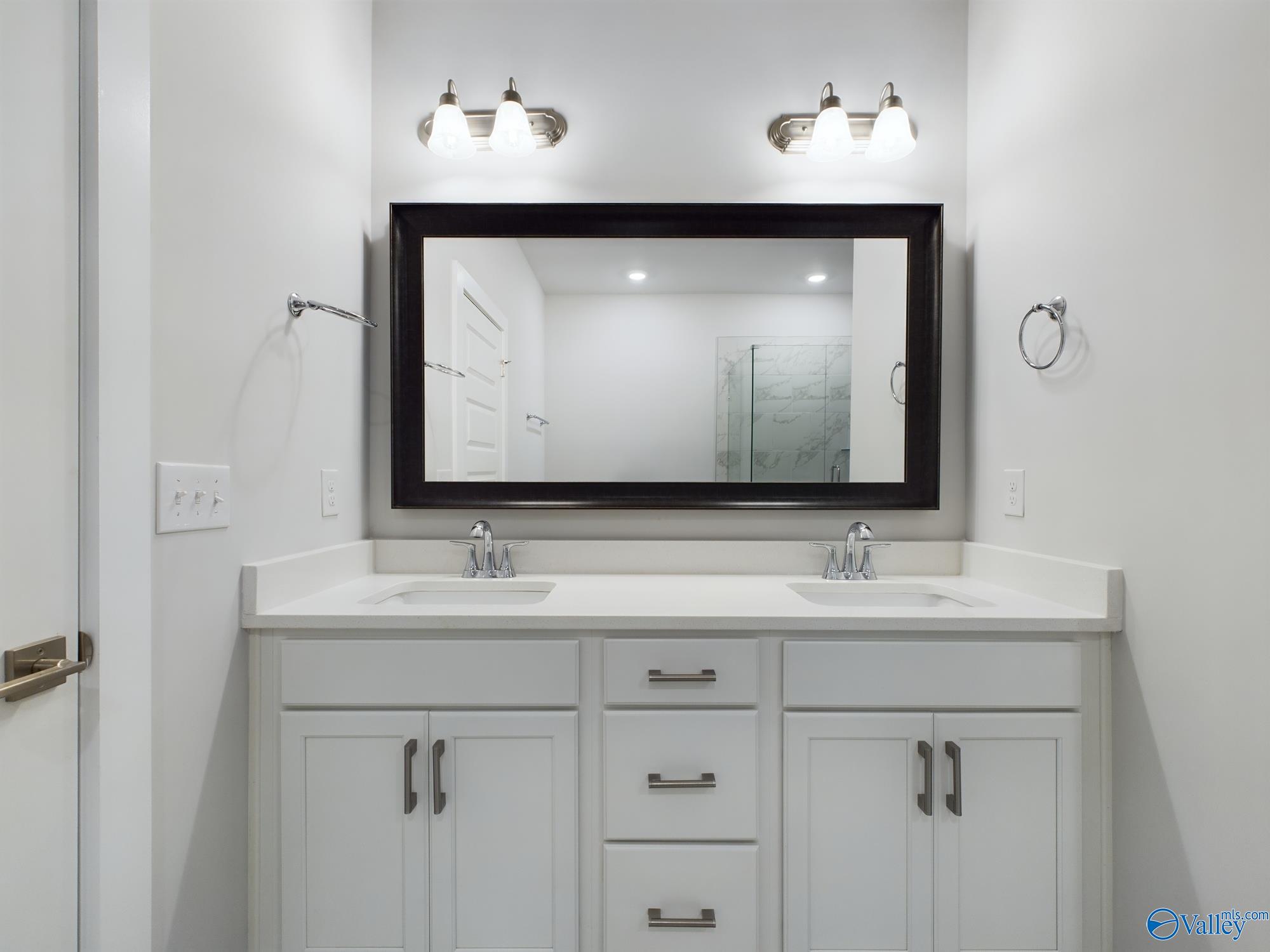 122 Little Britain Street