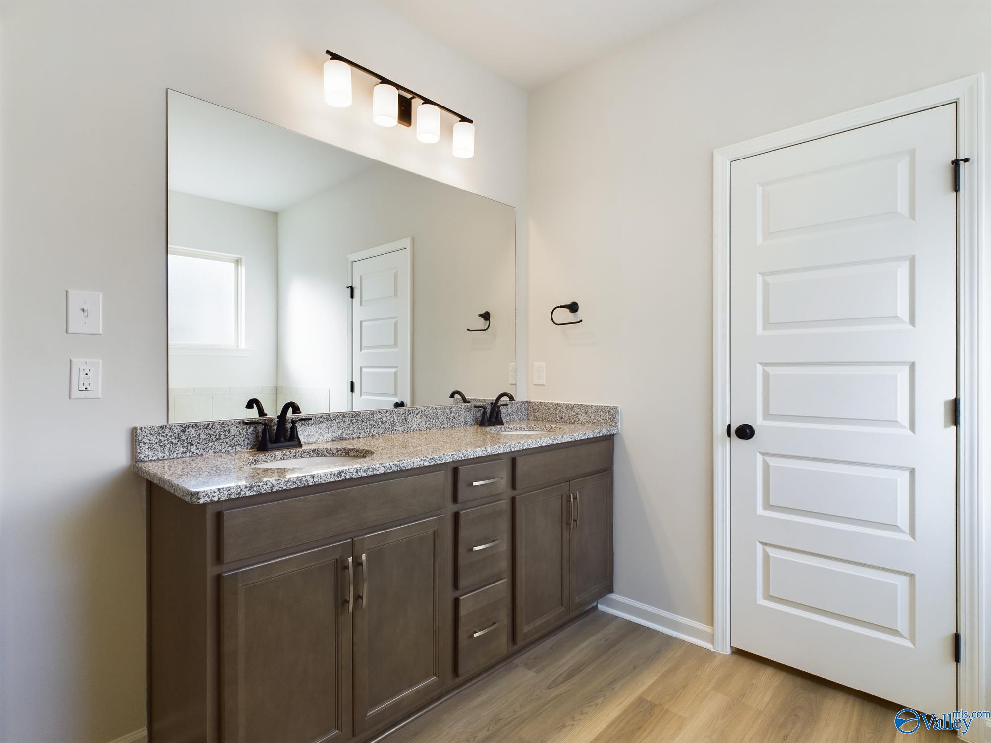 213 James River Drive