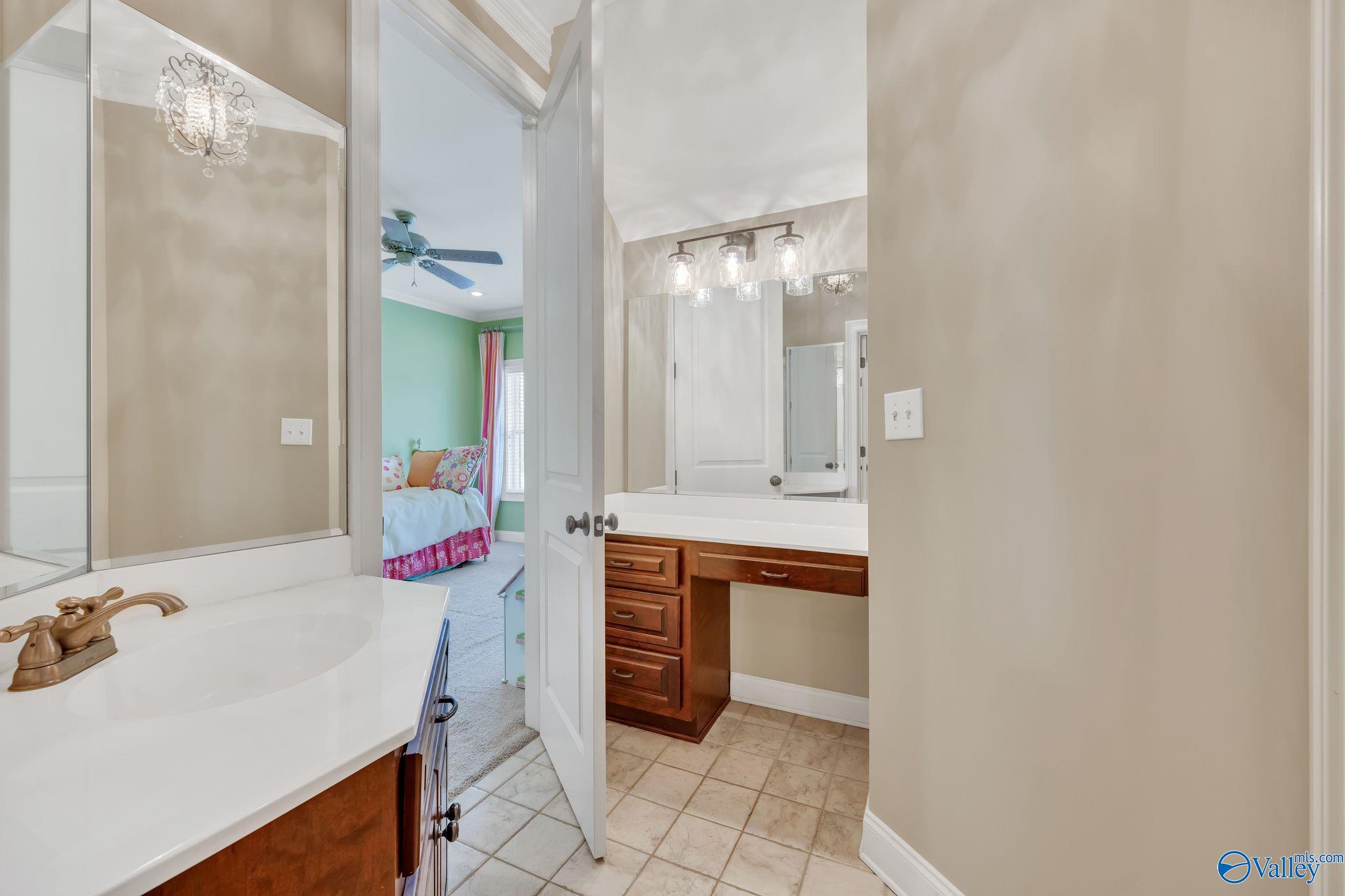 24778 Savannah Trail