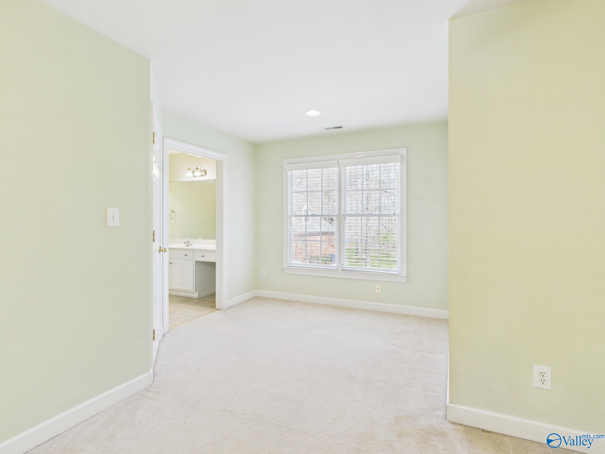 101 Kelvingrove Drive