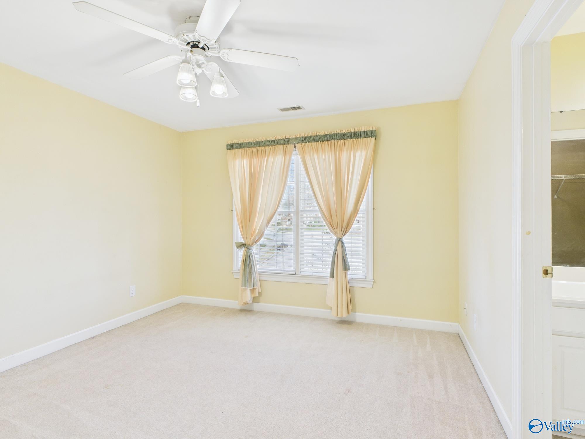 101 Kelvingrove Drive