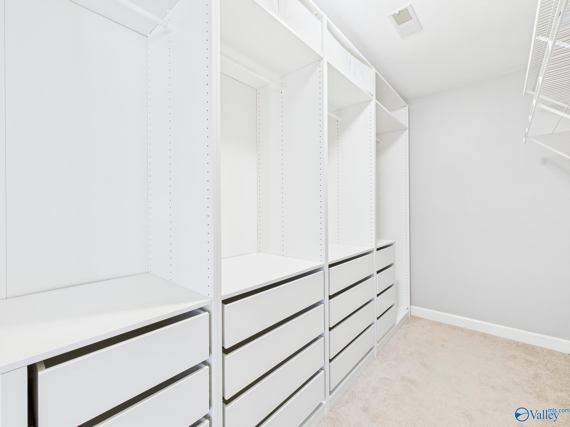 101 Kelvingrove Drive