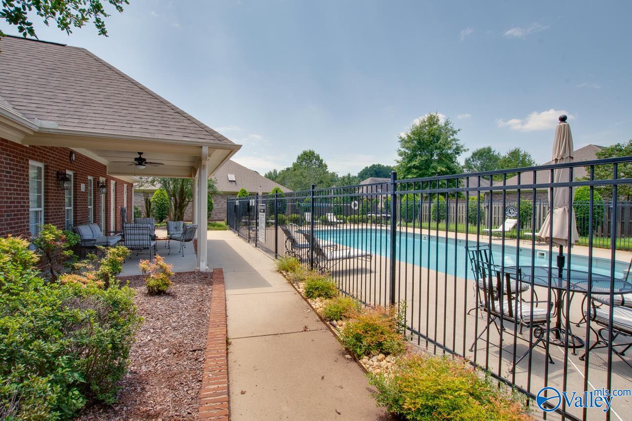 106 Knollcrest Drive