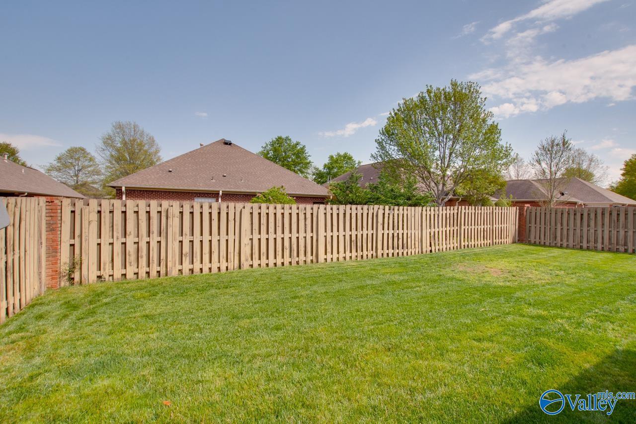 106 Knollcrest Drive