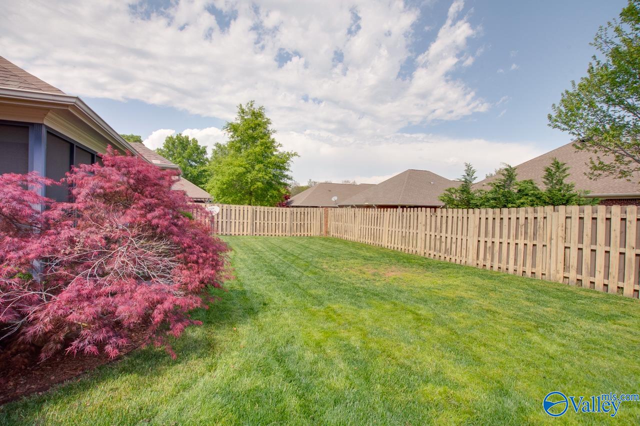 106 Knollcrest Drive