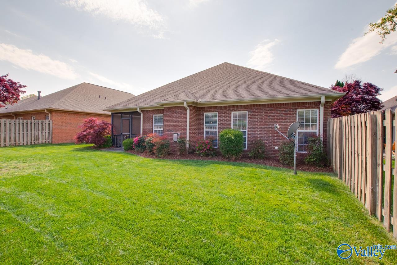 106 Knollcrest Drive