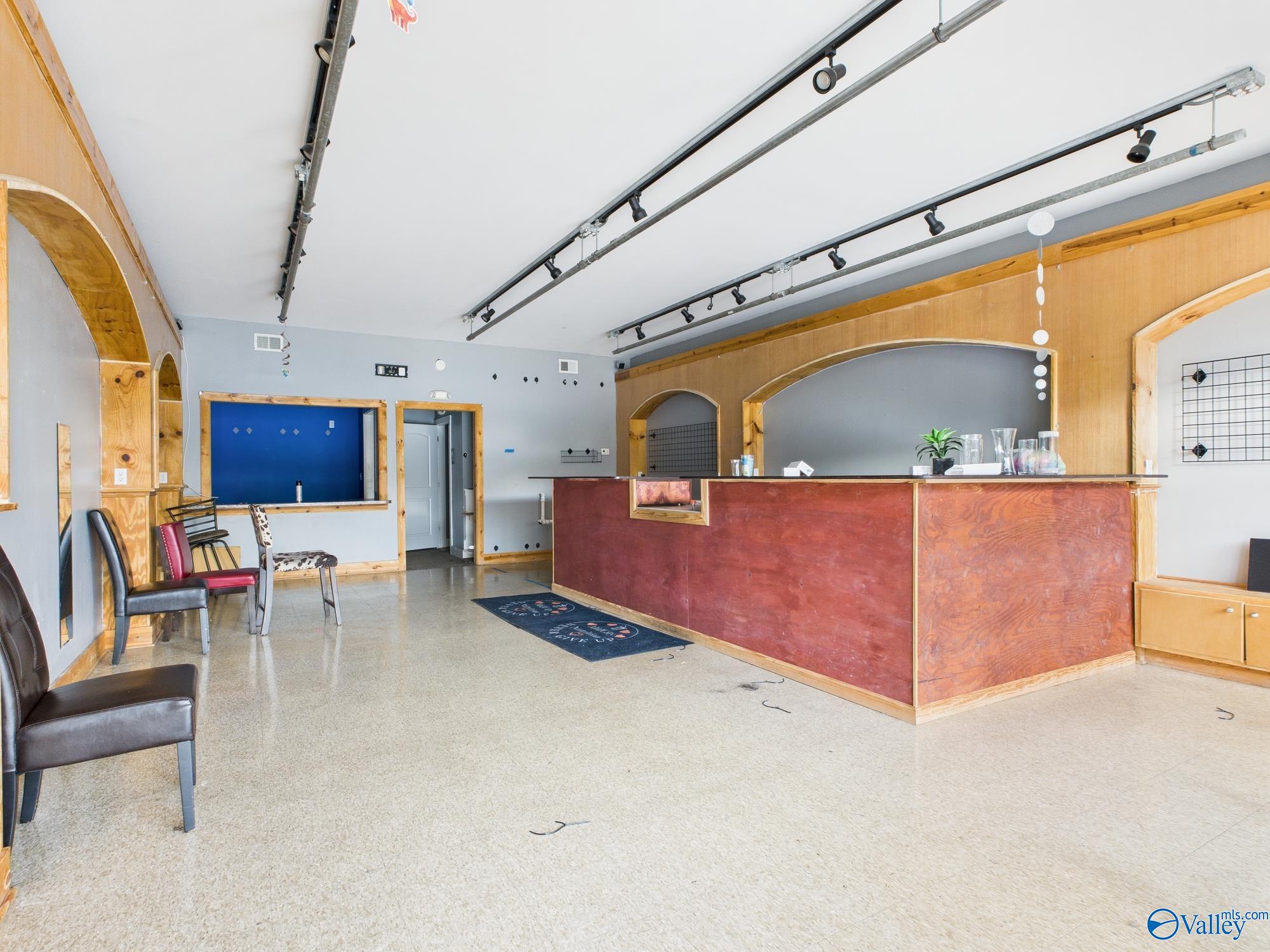 4820 University Drive # 6