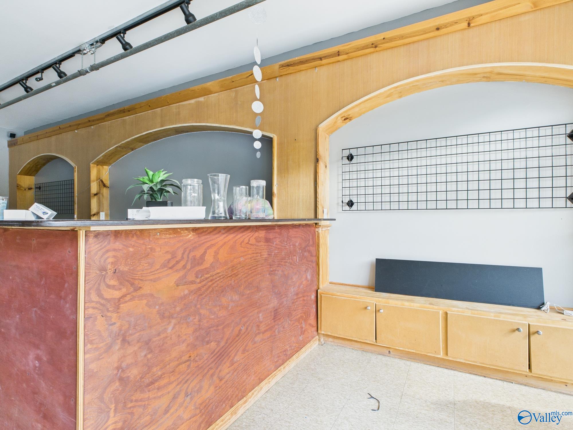 4820 University Drive # 6