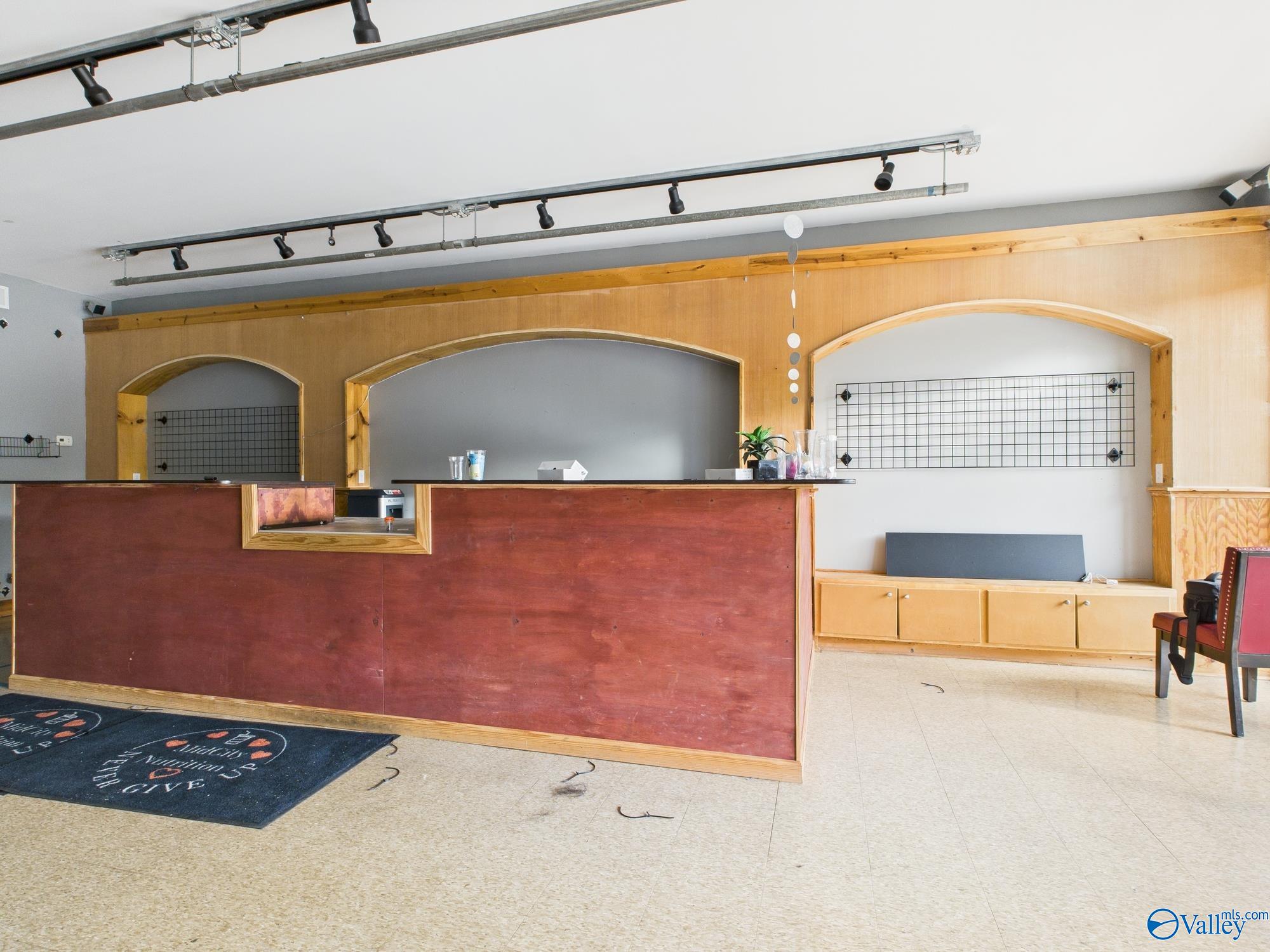 4820 University Drive # 6