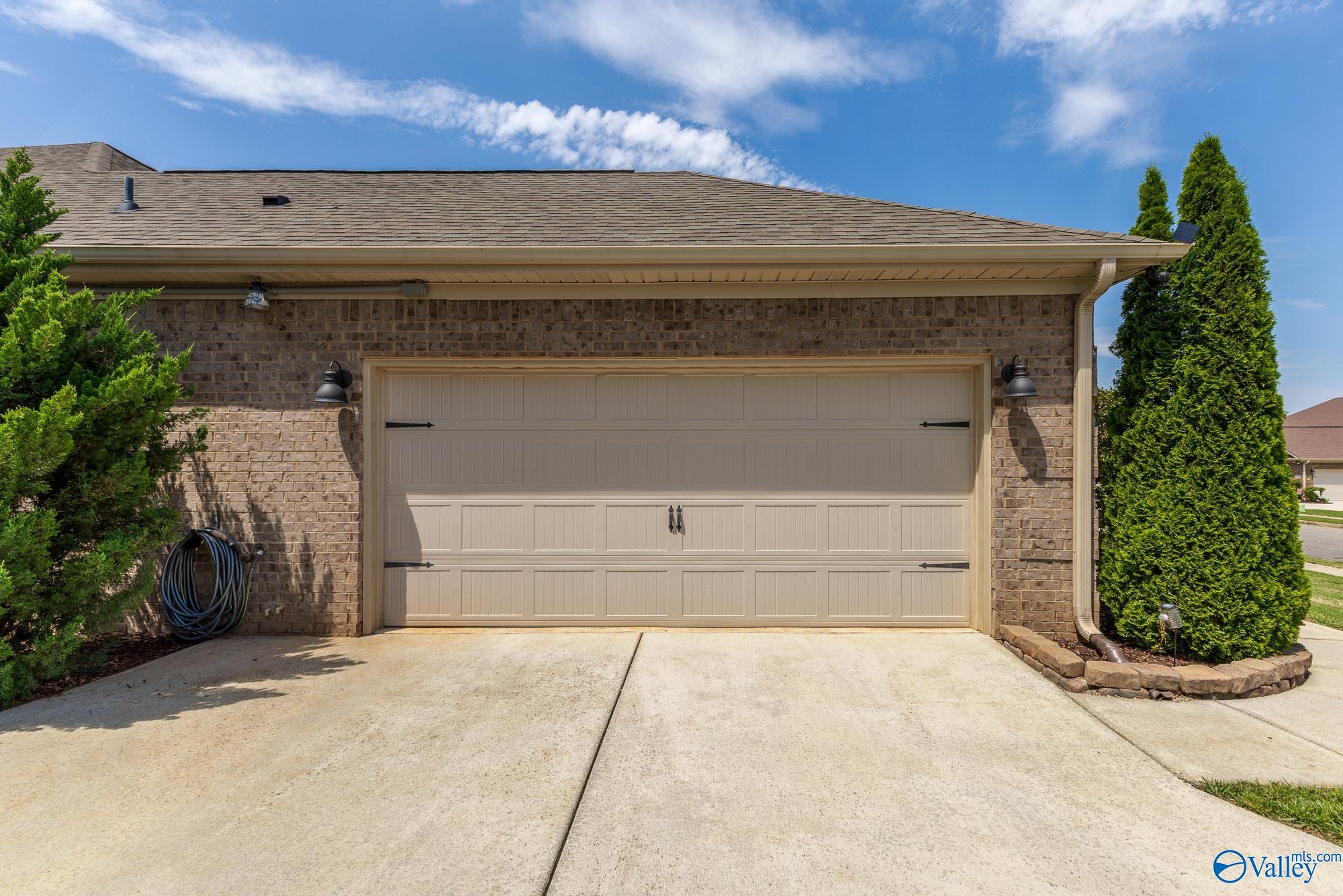 123 Carlton Cash Drive