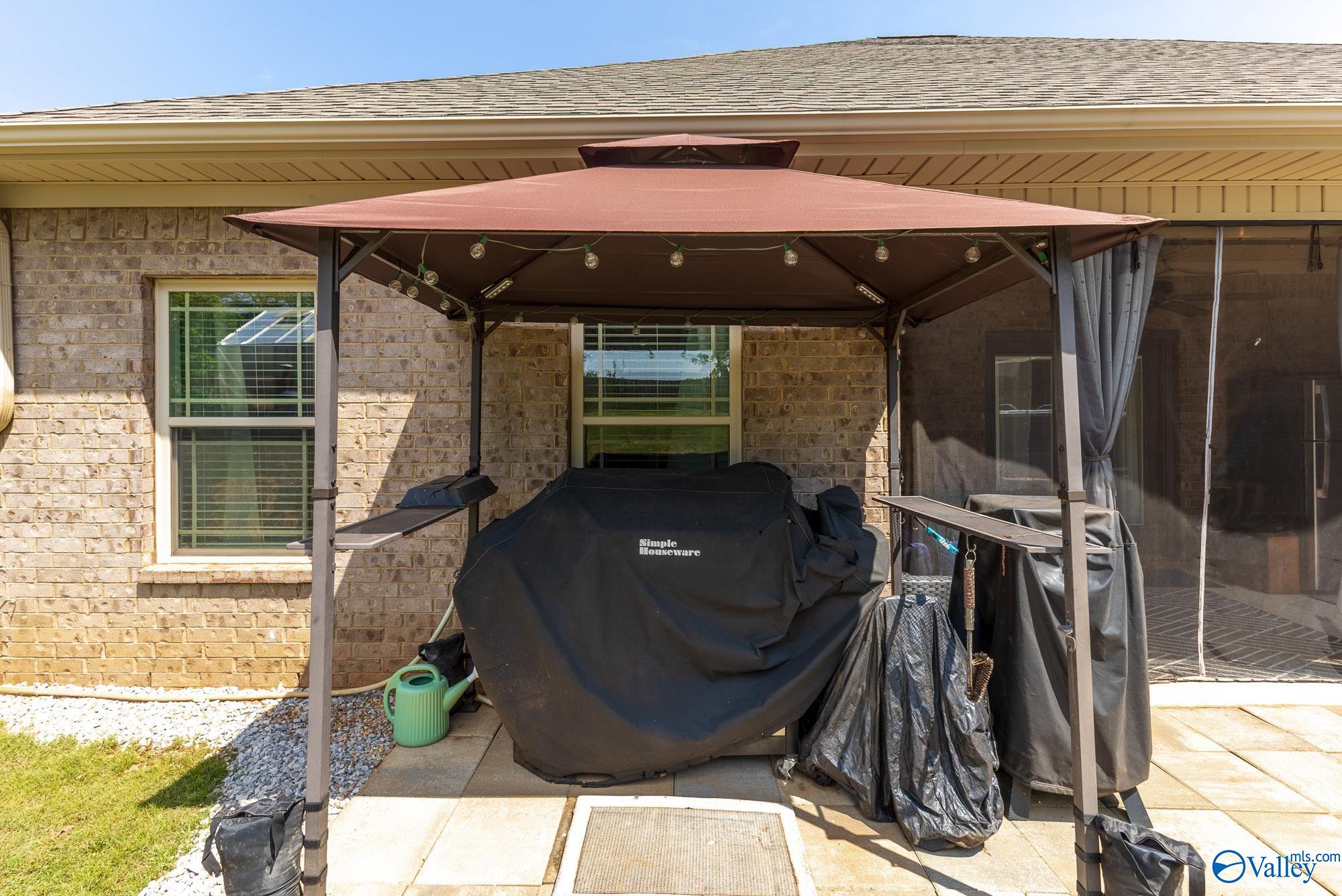 123 Carlton Cash Drive