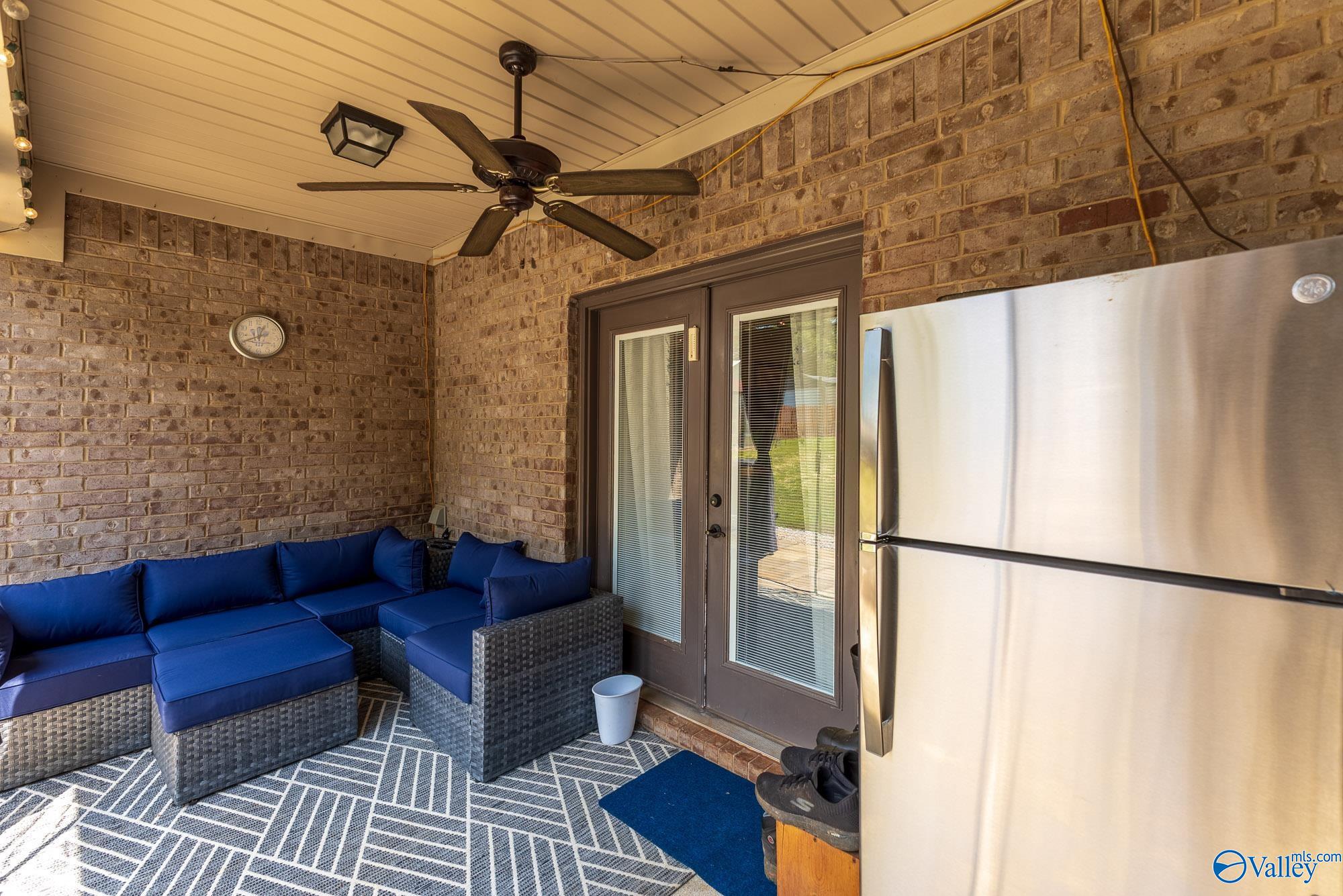 123 Carlton Cash Drive