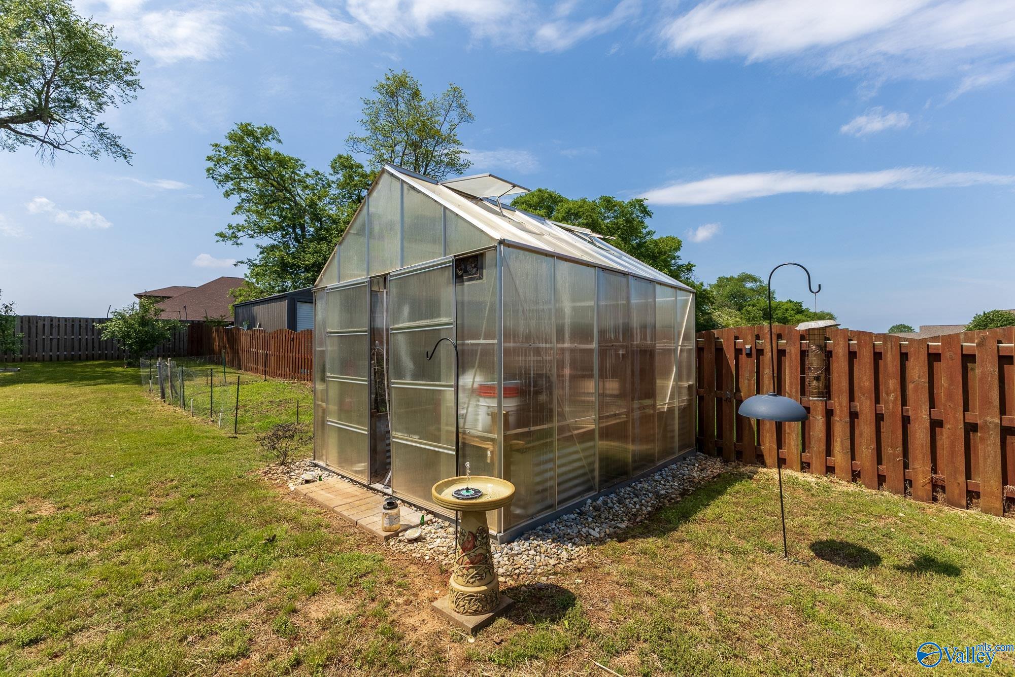 123 Carlton Cash Drive