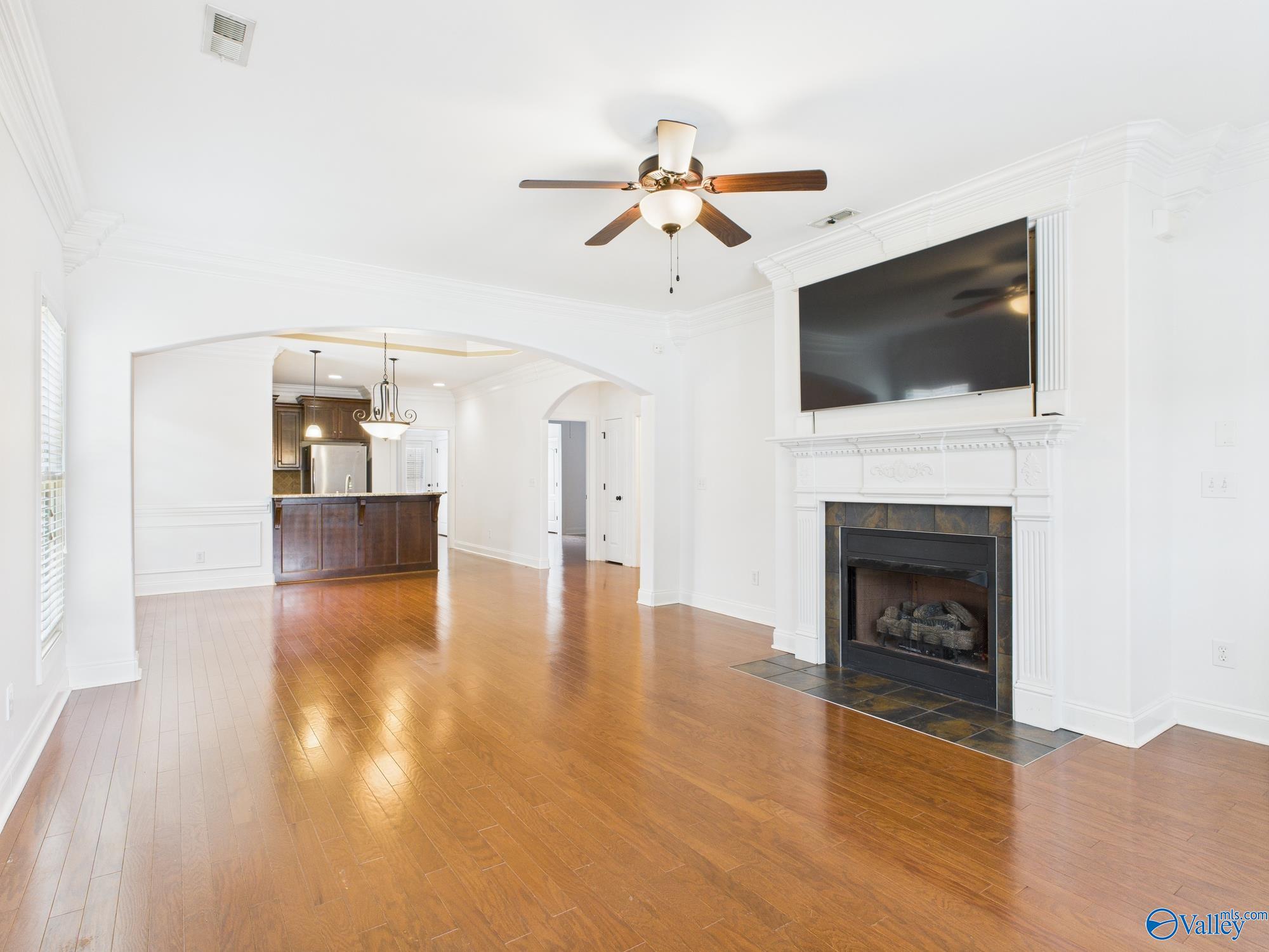 413 White Petal Street