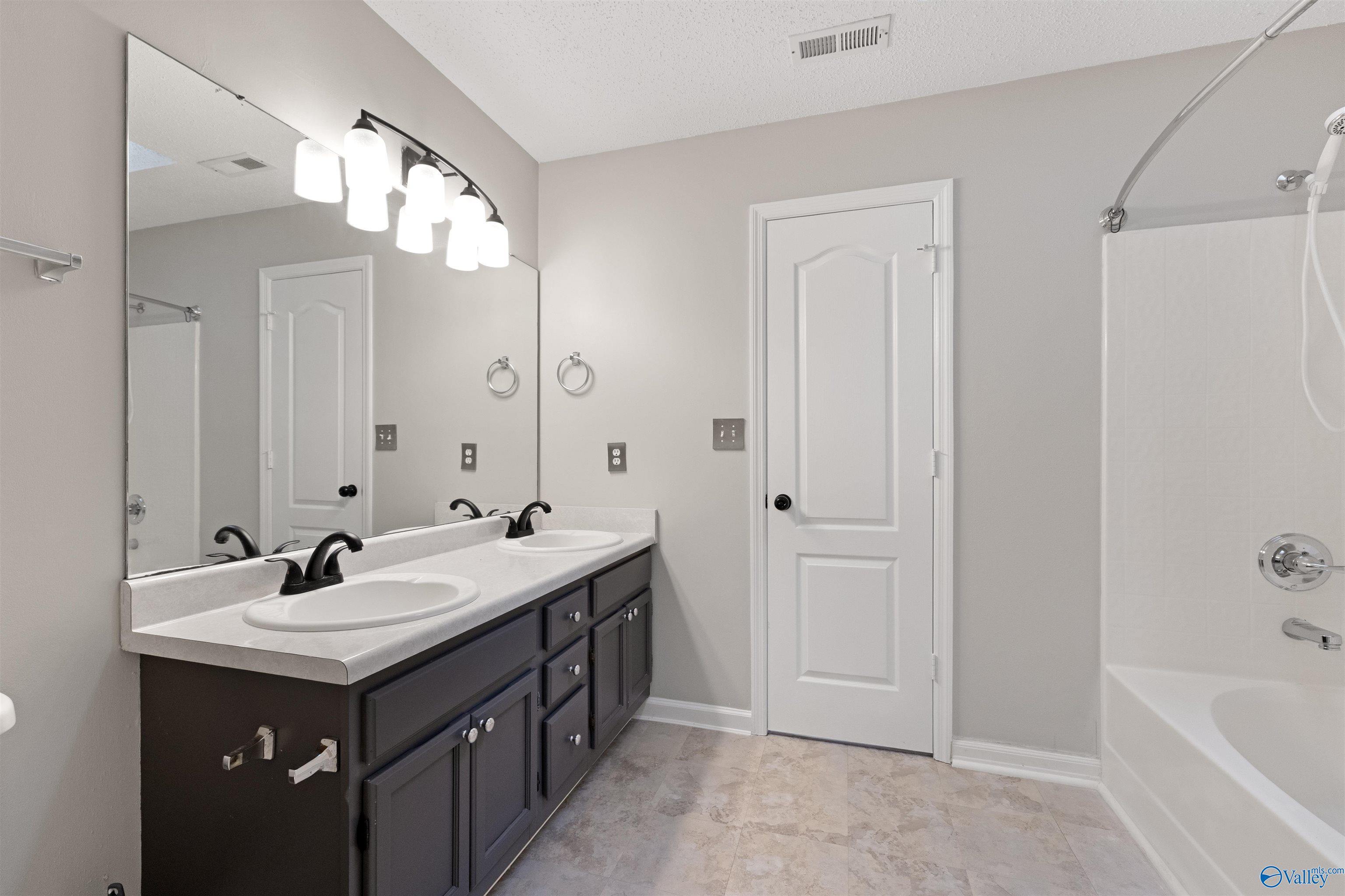 202 Declaration Circle