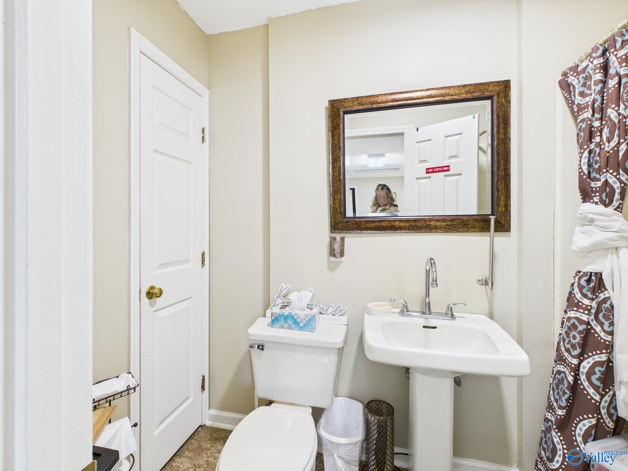 1803 Somerville Road SE