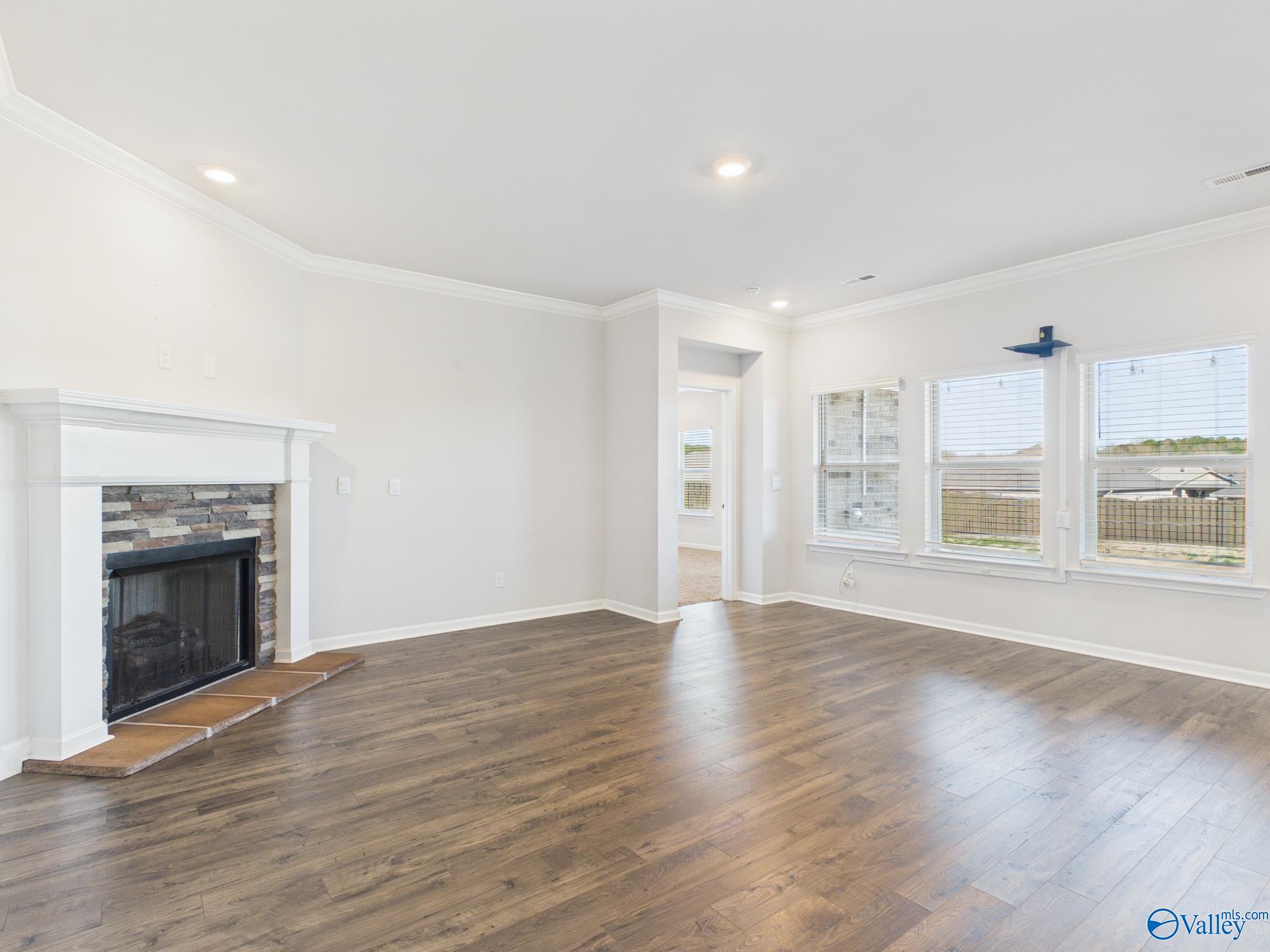 506 E River Landing Blvd