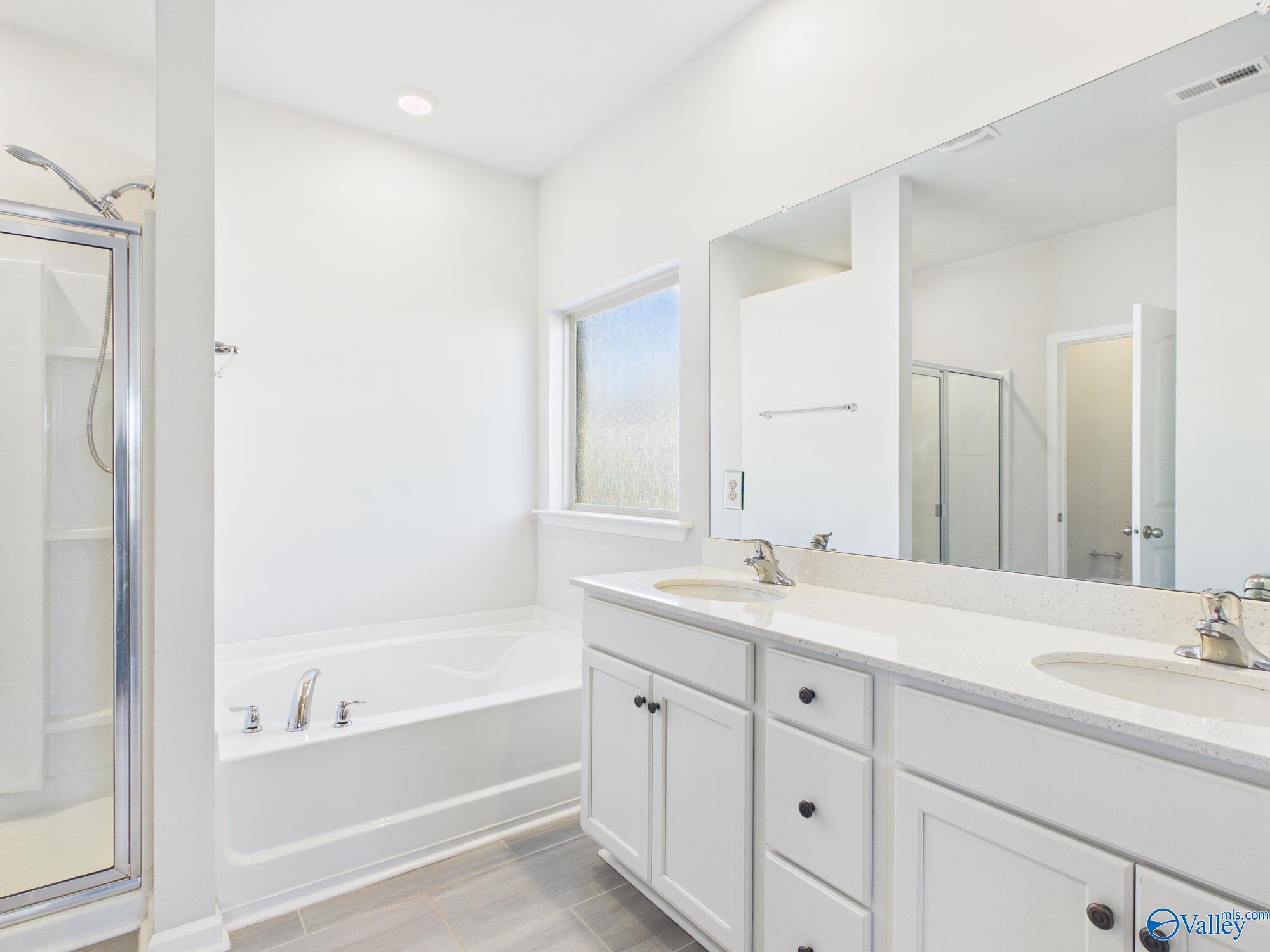 506 E River Landing Blvd