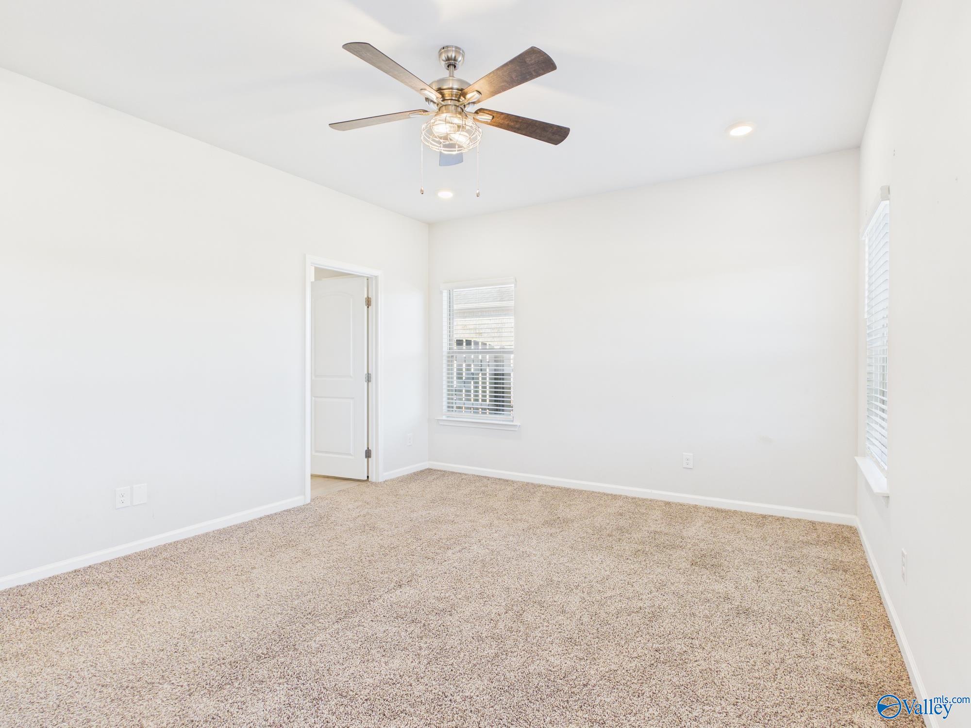 506 E River Landing Blvd