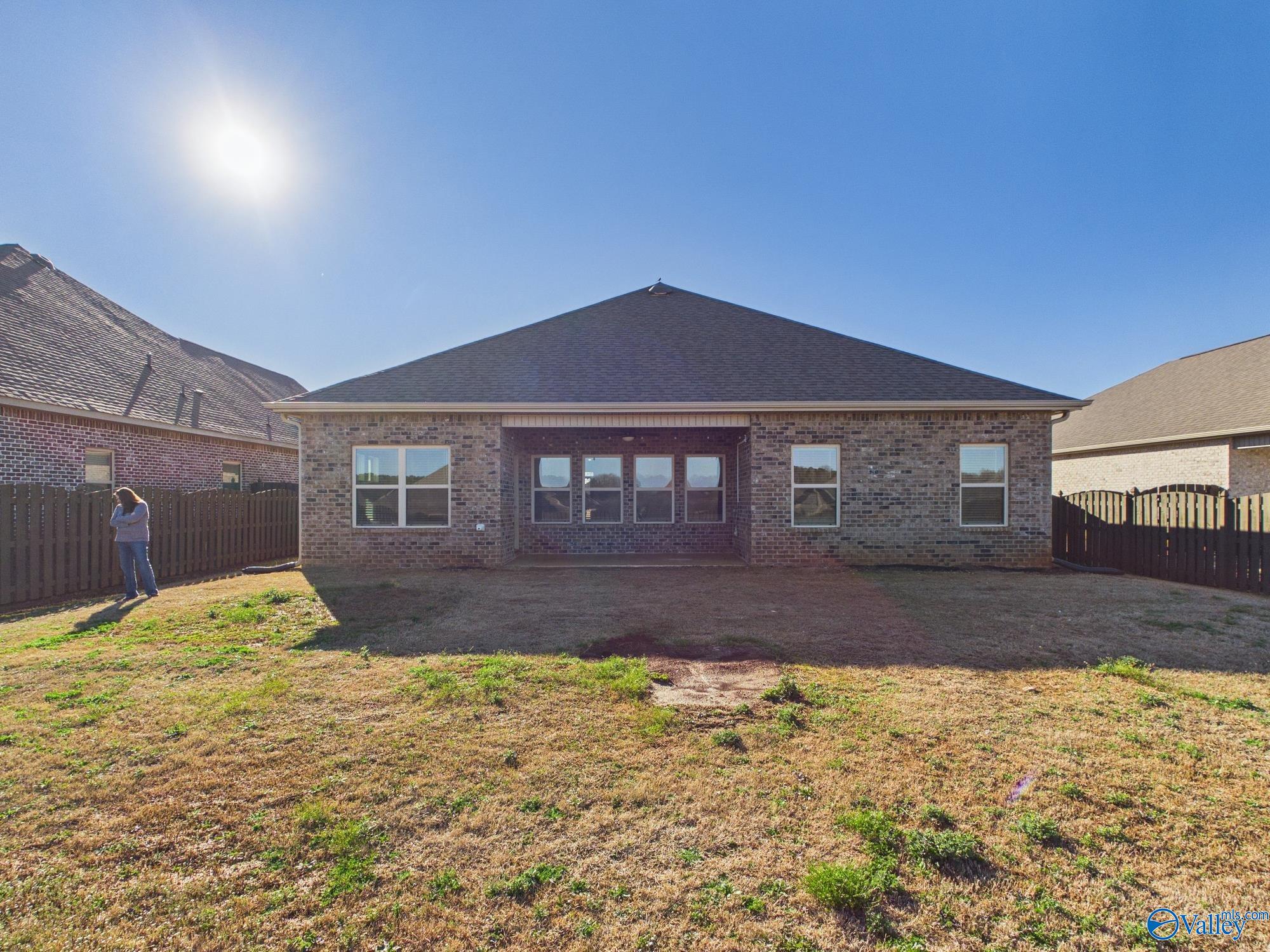 506 E River Landing Blvd