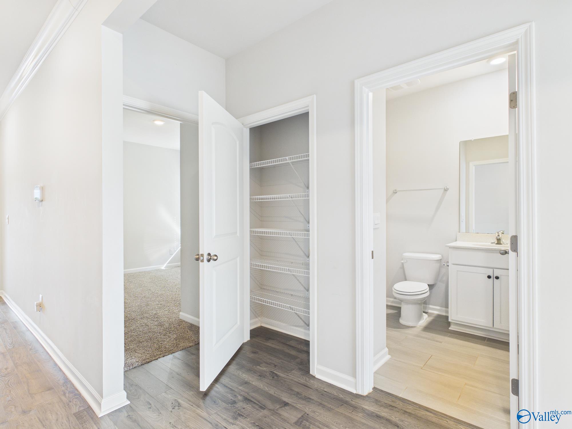 506 E River Landing Blvd