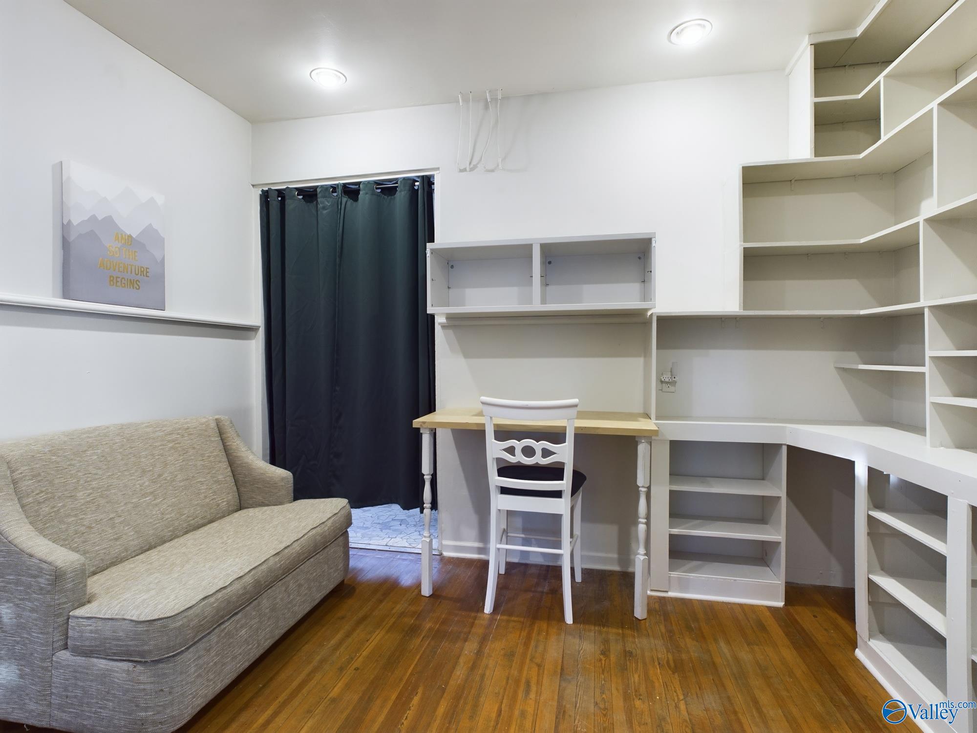 801 Mckinley Avenue NE