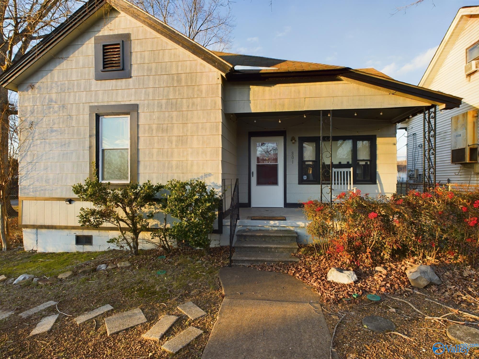 801 Mckinley Avenue NE