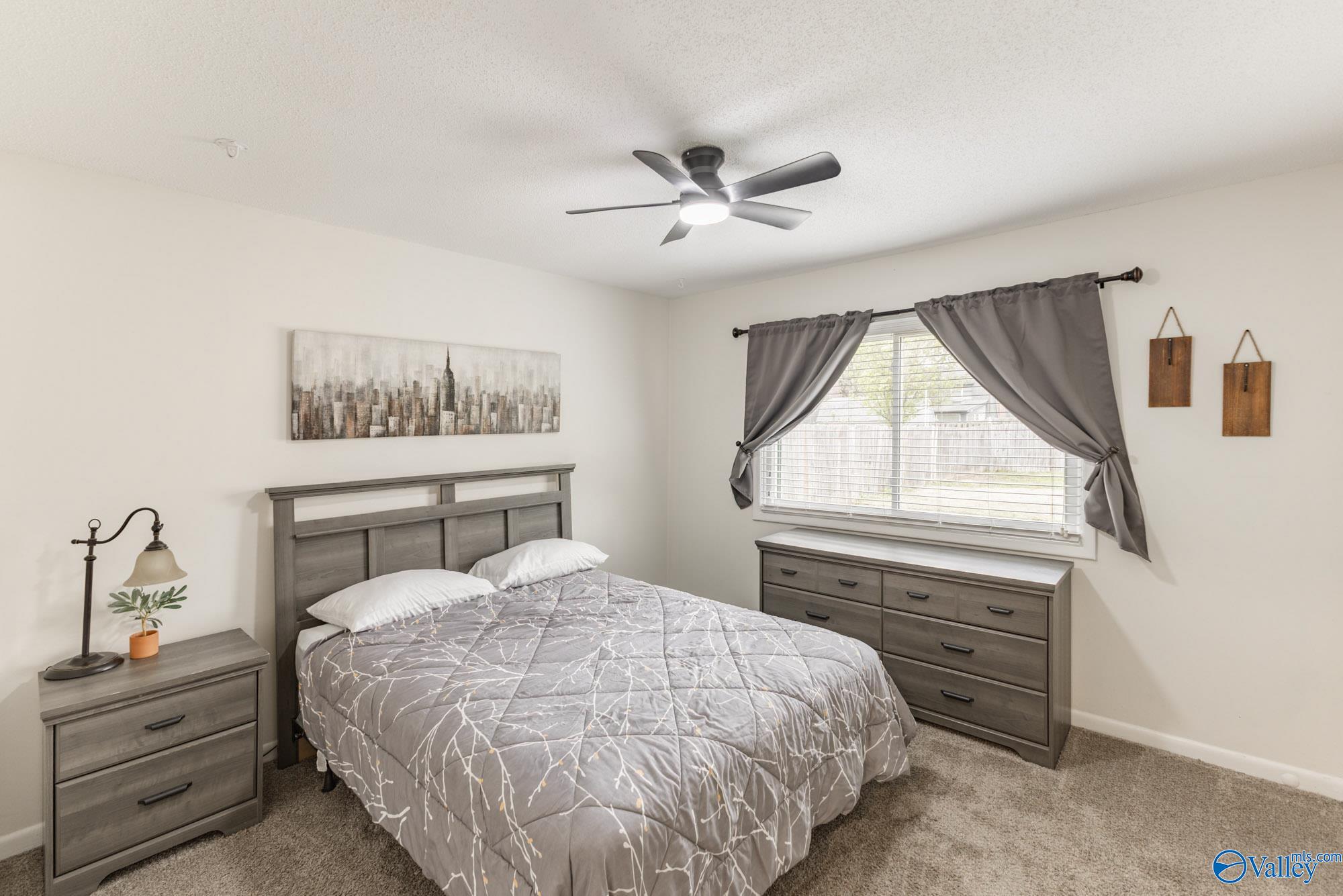 1907 Waxleaf Green SE