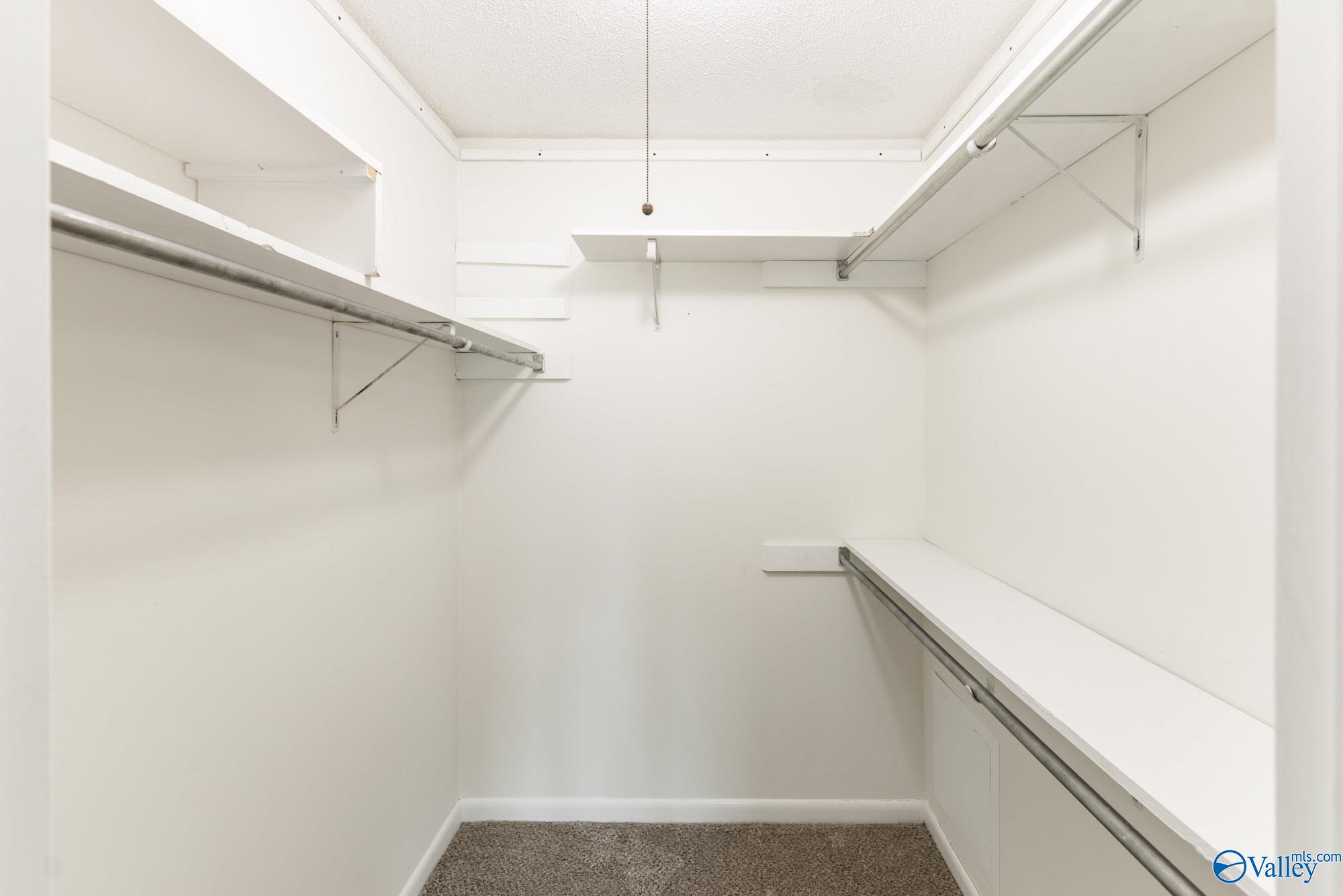 1907 Waxleaf Green SE