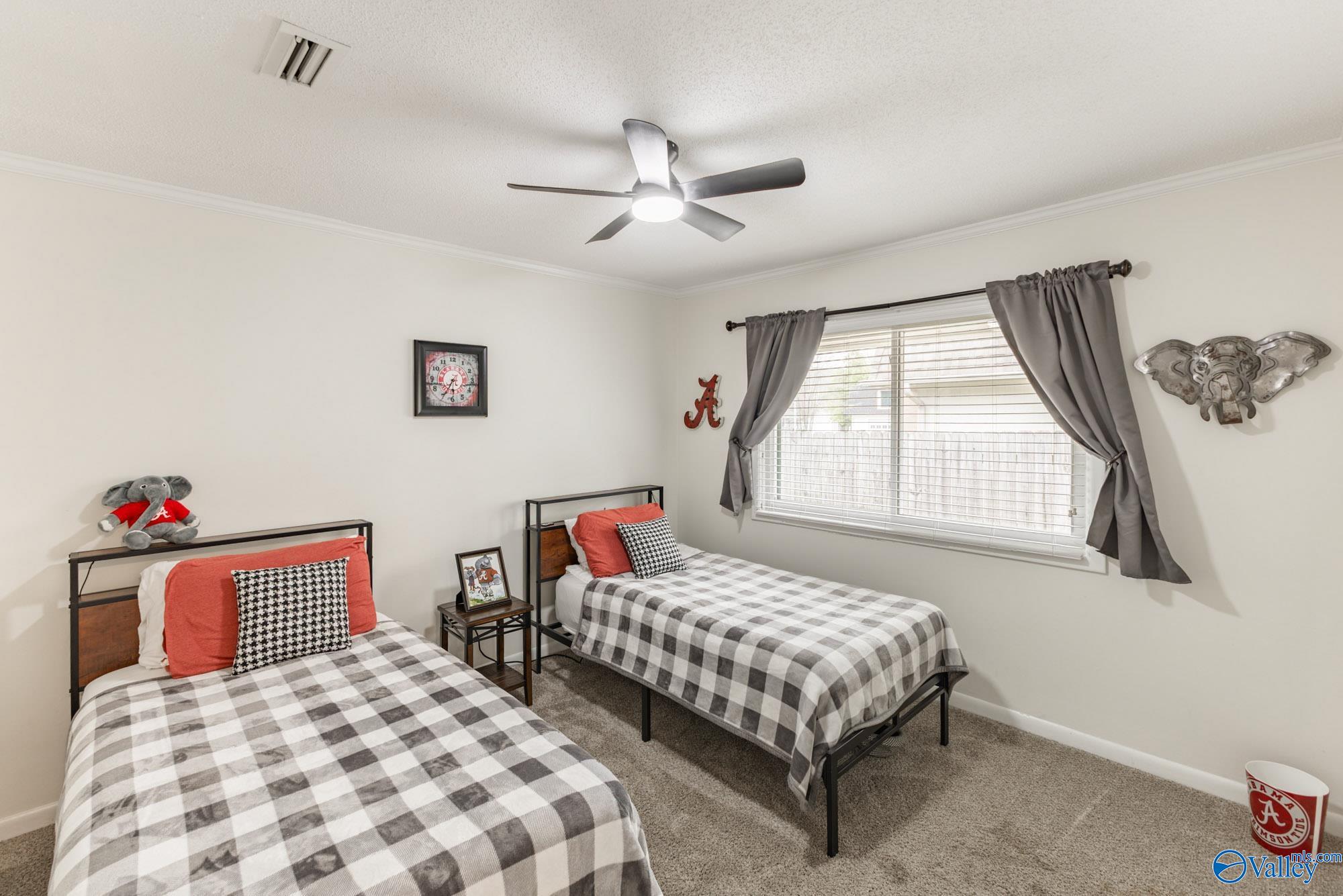 1907 Waxleaf Green SE