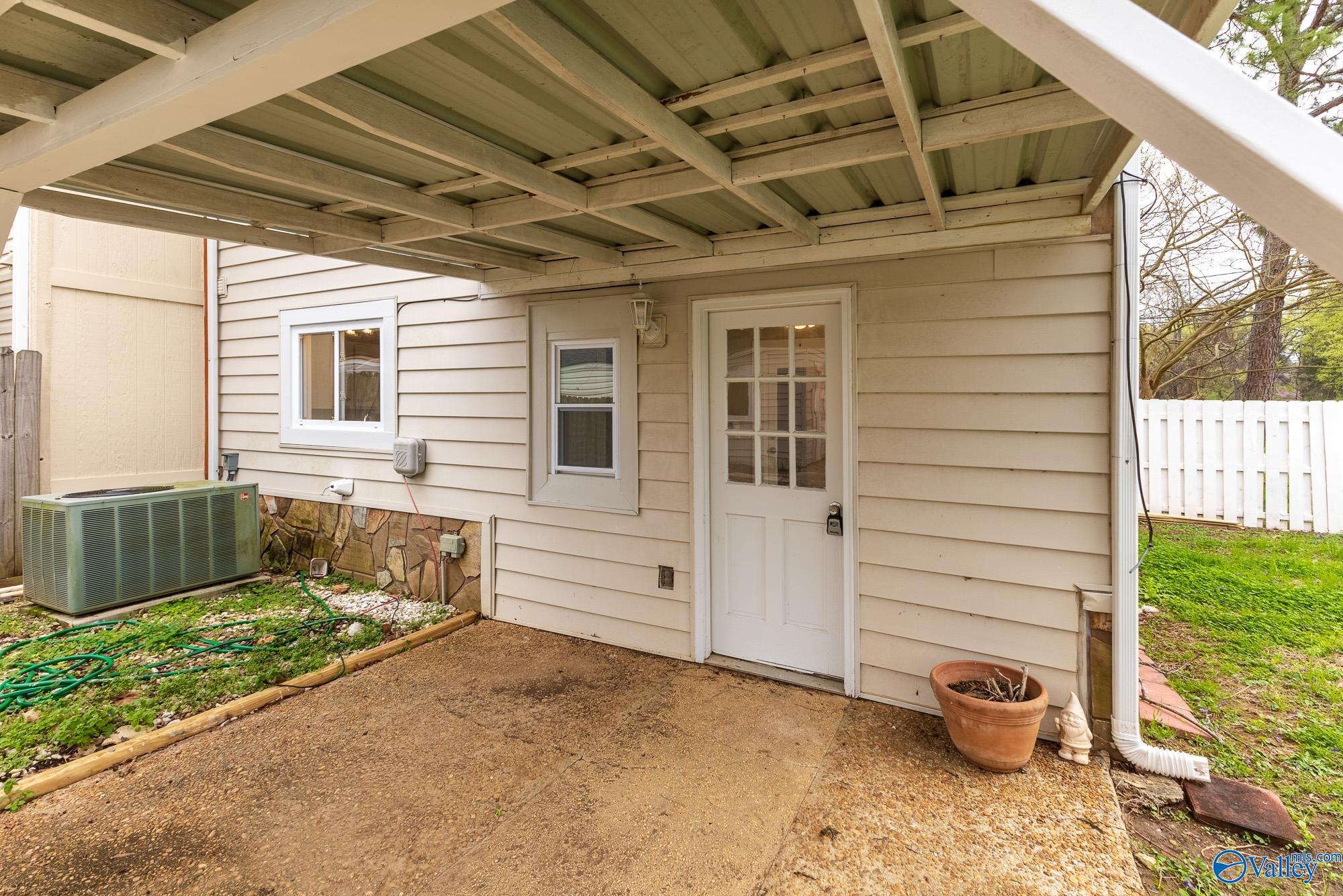 401 Hobbs Road