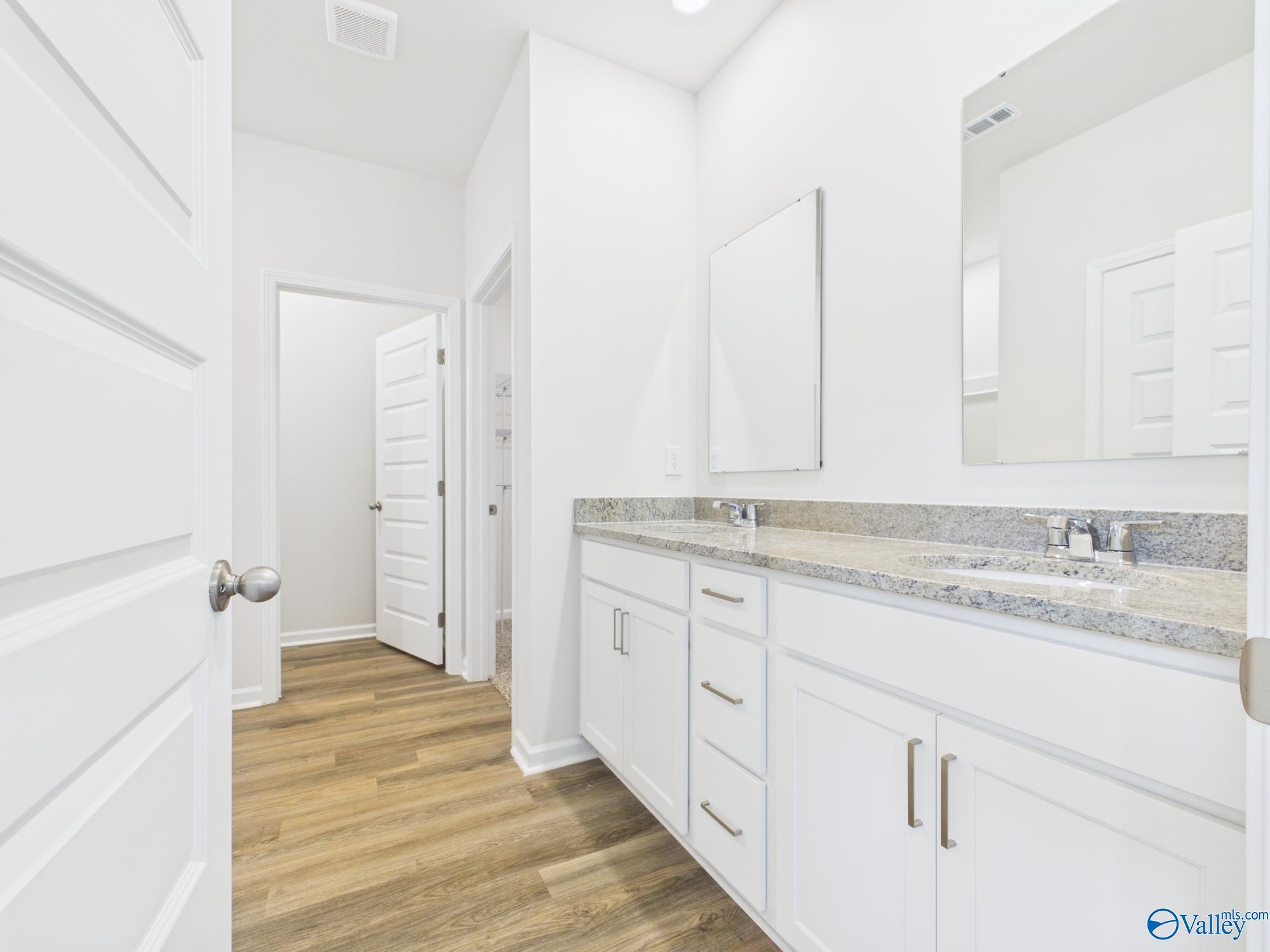 1325 Edison Street