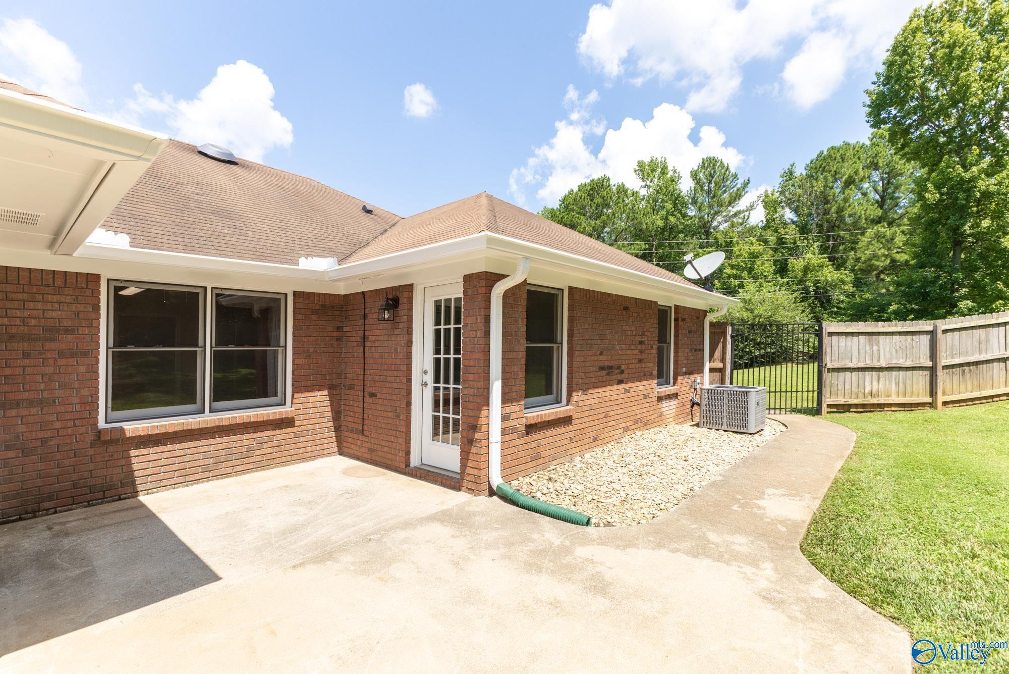 112 Capote Drive