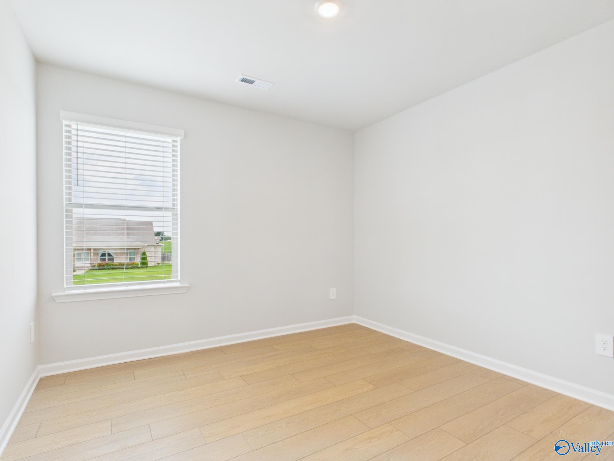 15395 Grayson Circle