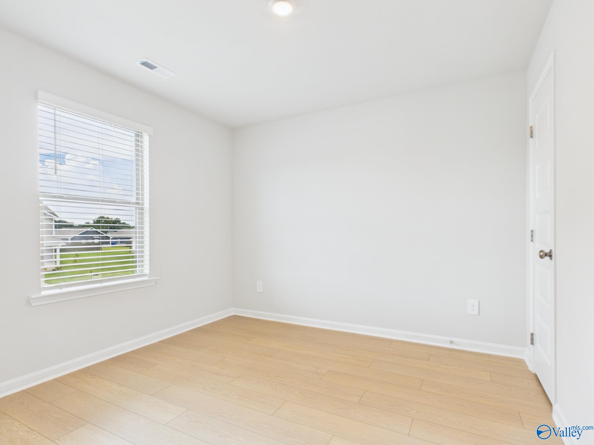 15395 Grayson Circle