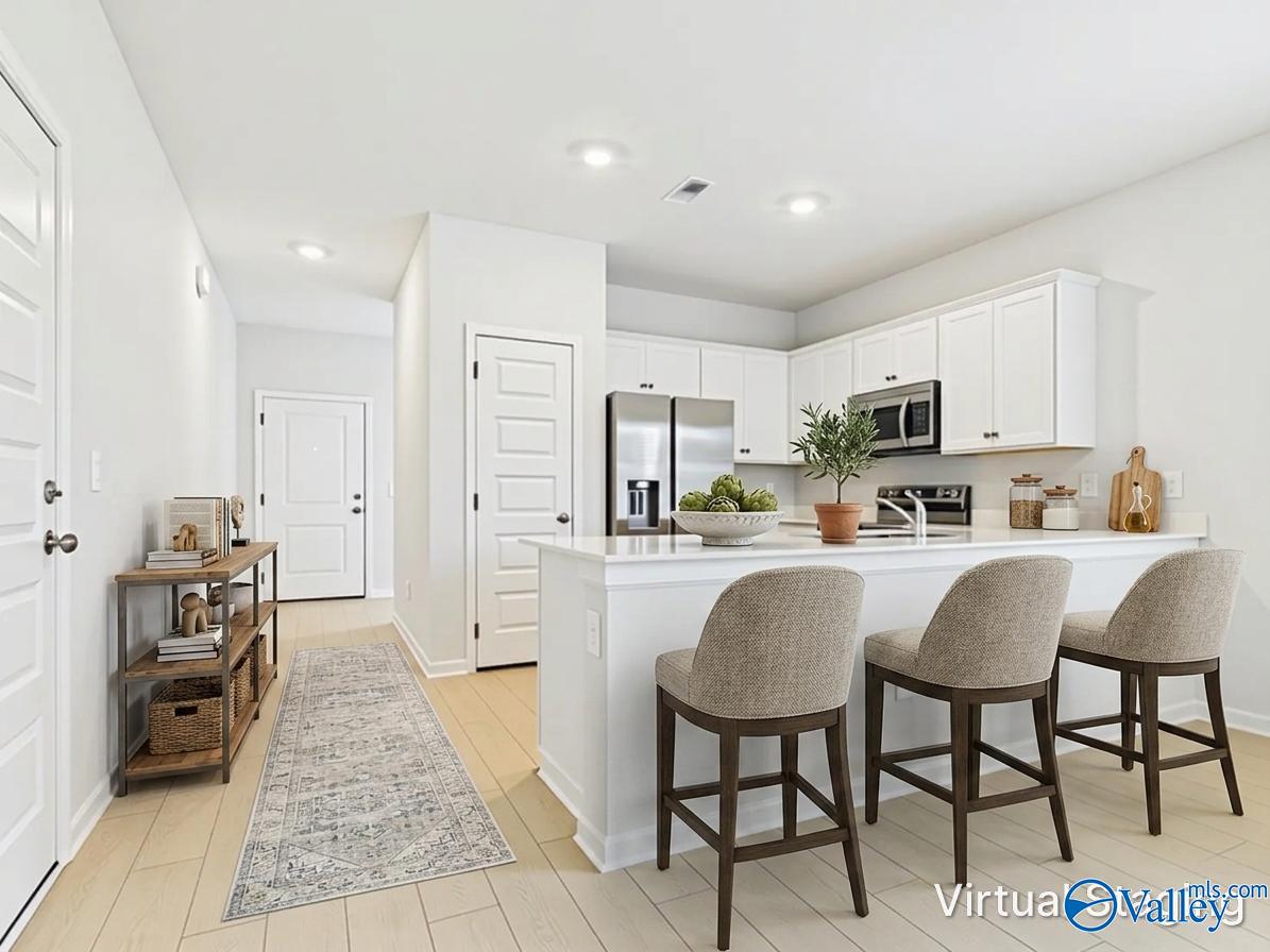 15433 Grayson Circle