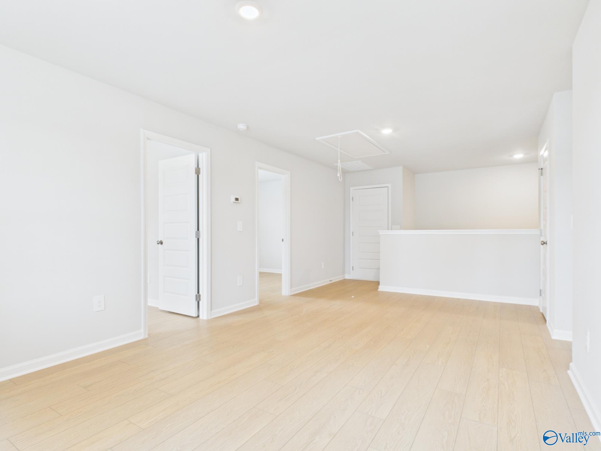 15433 Grayson Circle